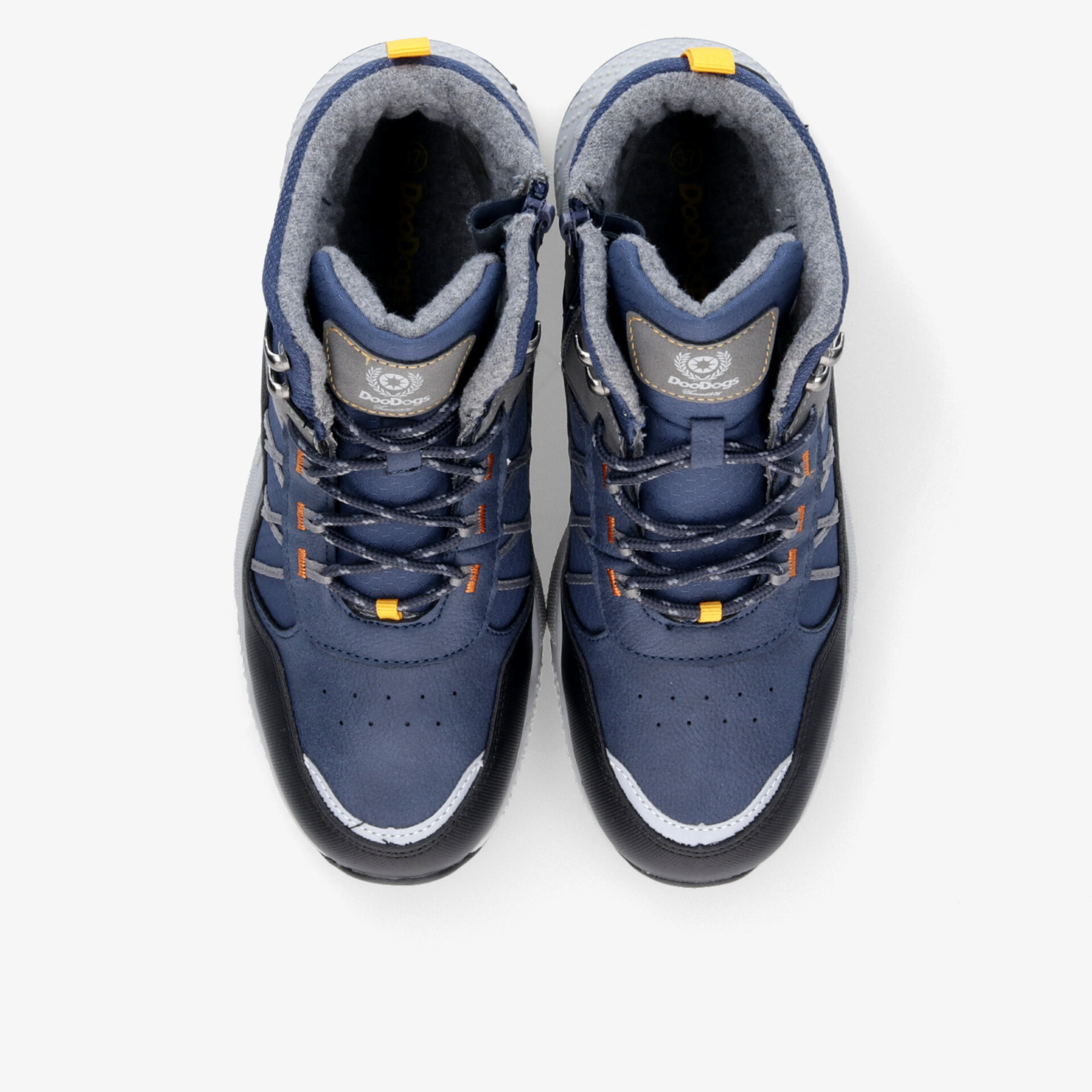 Robuste und bequeme Outdoor-Schuhe in stilvollem Blau, ideal für jedes Abenteuer bei jedem Wetter.