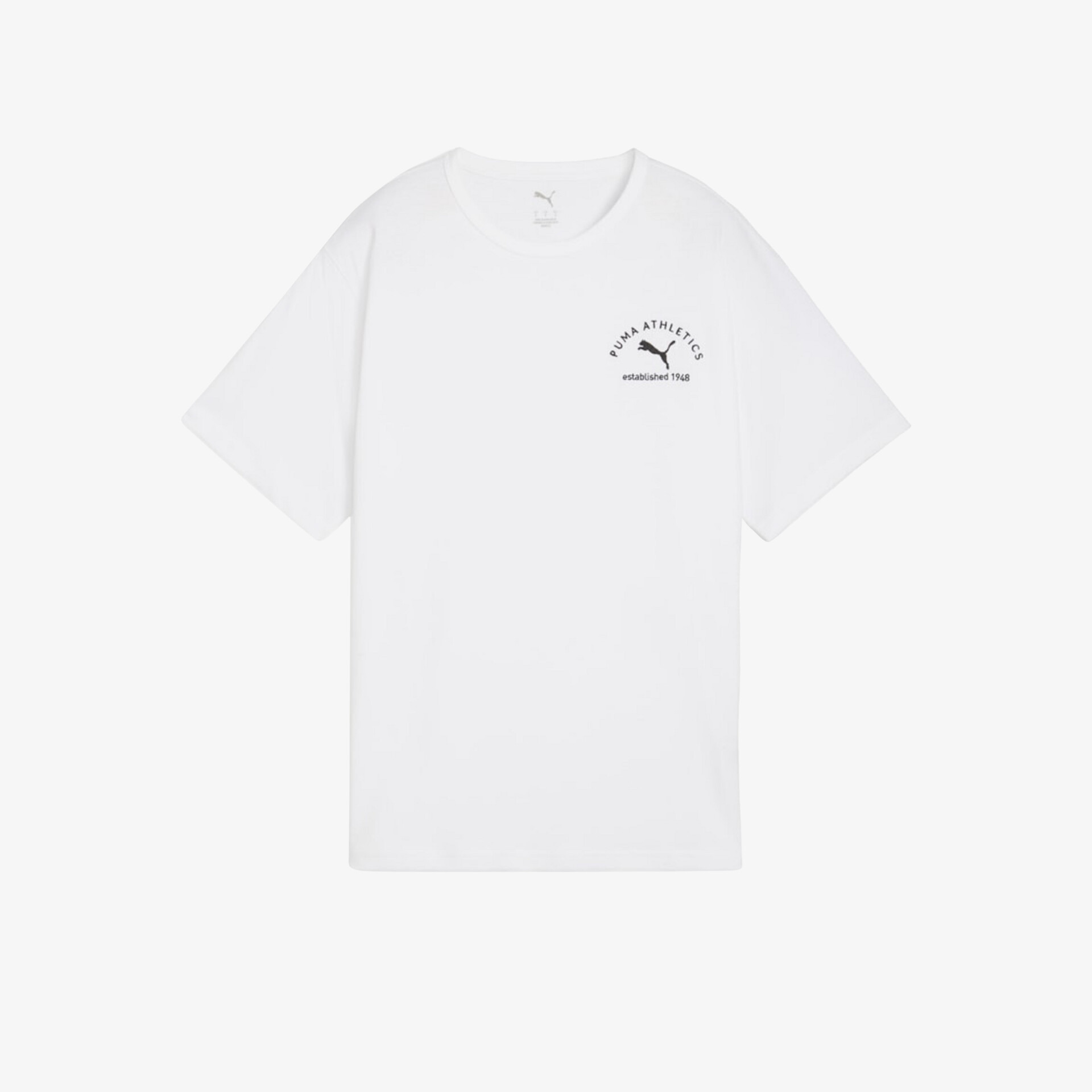 Weißes klassisches T-Shirt mit kurzärmeligem Schnitt und angenehmem Tragekomfort auf neutralem Hintergrund