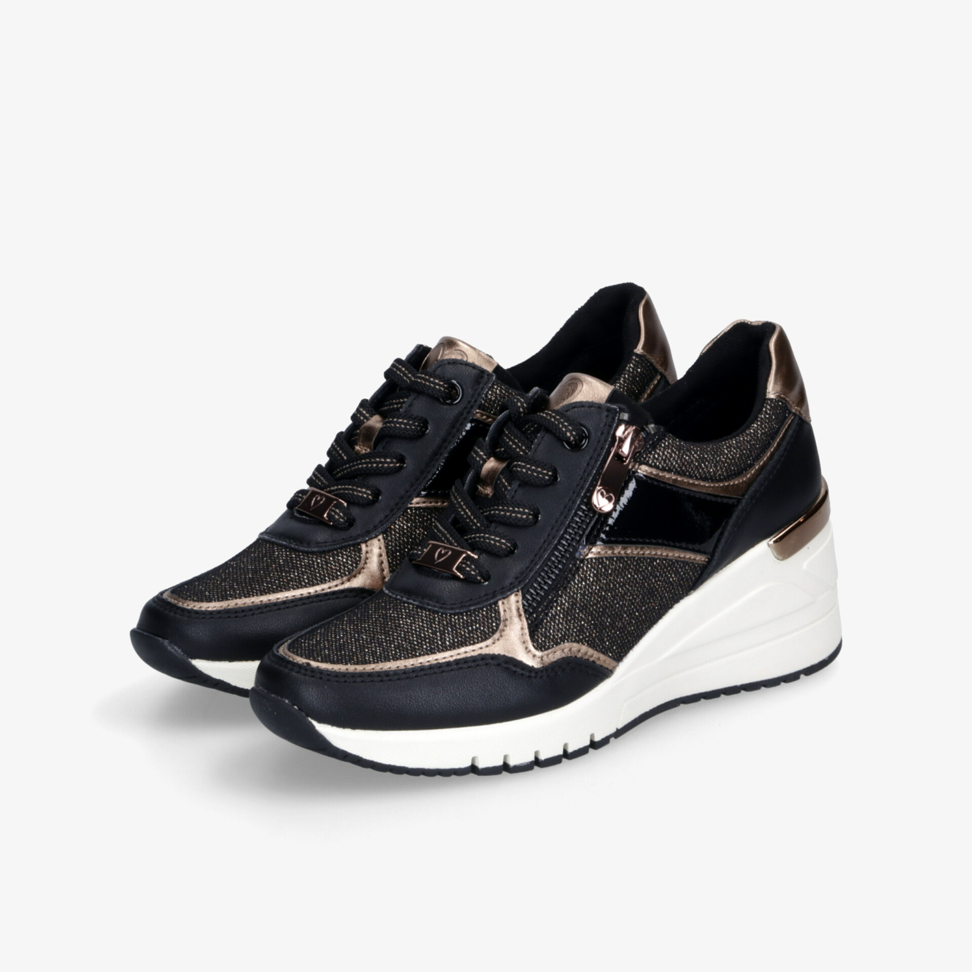 Leichte schwarze Wedges-Sportschuhe mit robuster, weißer Sohle und atmungsaktivem Material, bequem und modisch