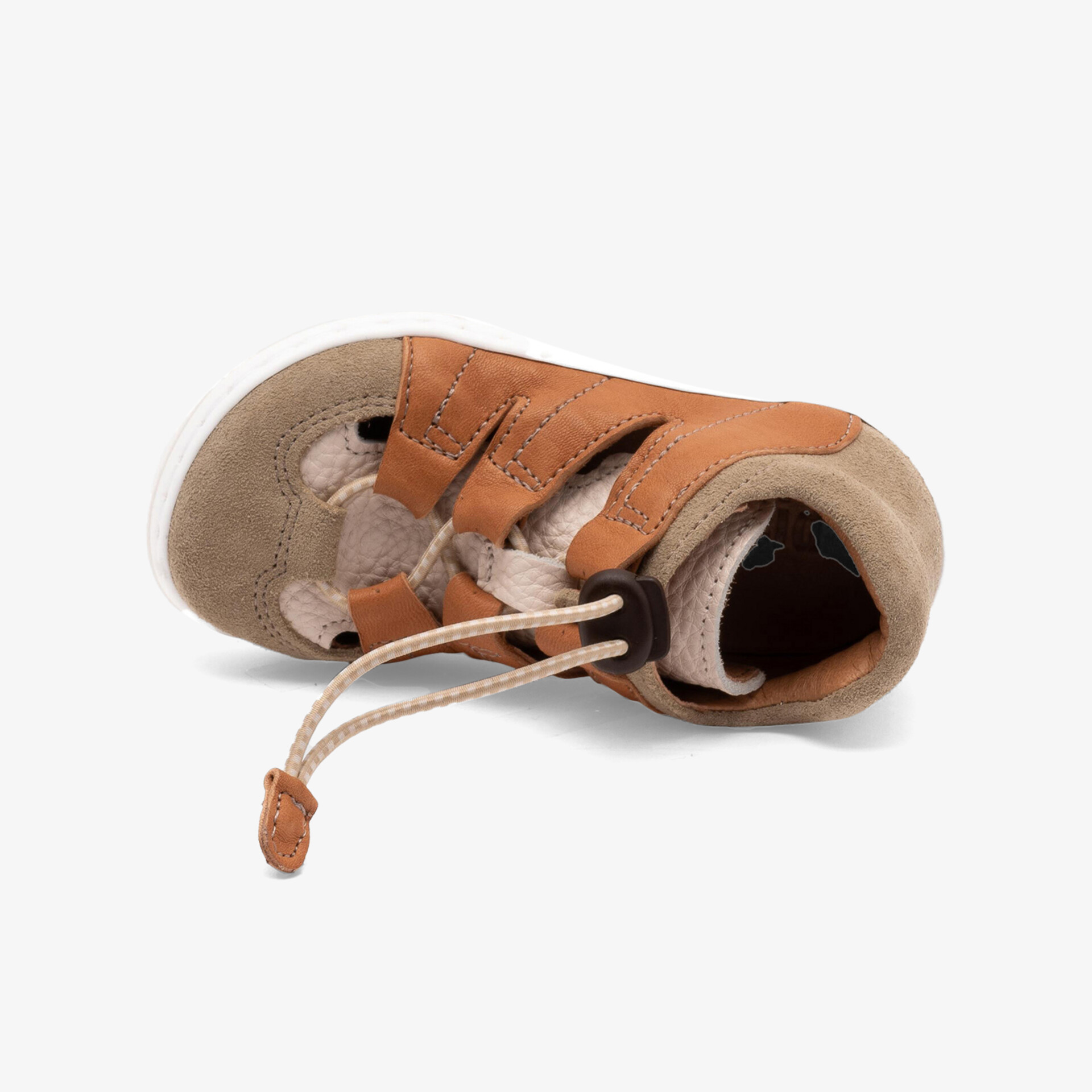 Weicher Kinderschuh mit flexiblem Verschluss und rutschfester Sohle für hohen Komfort und guten Halt