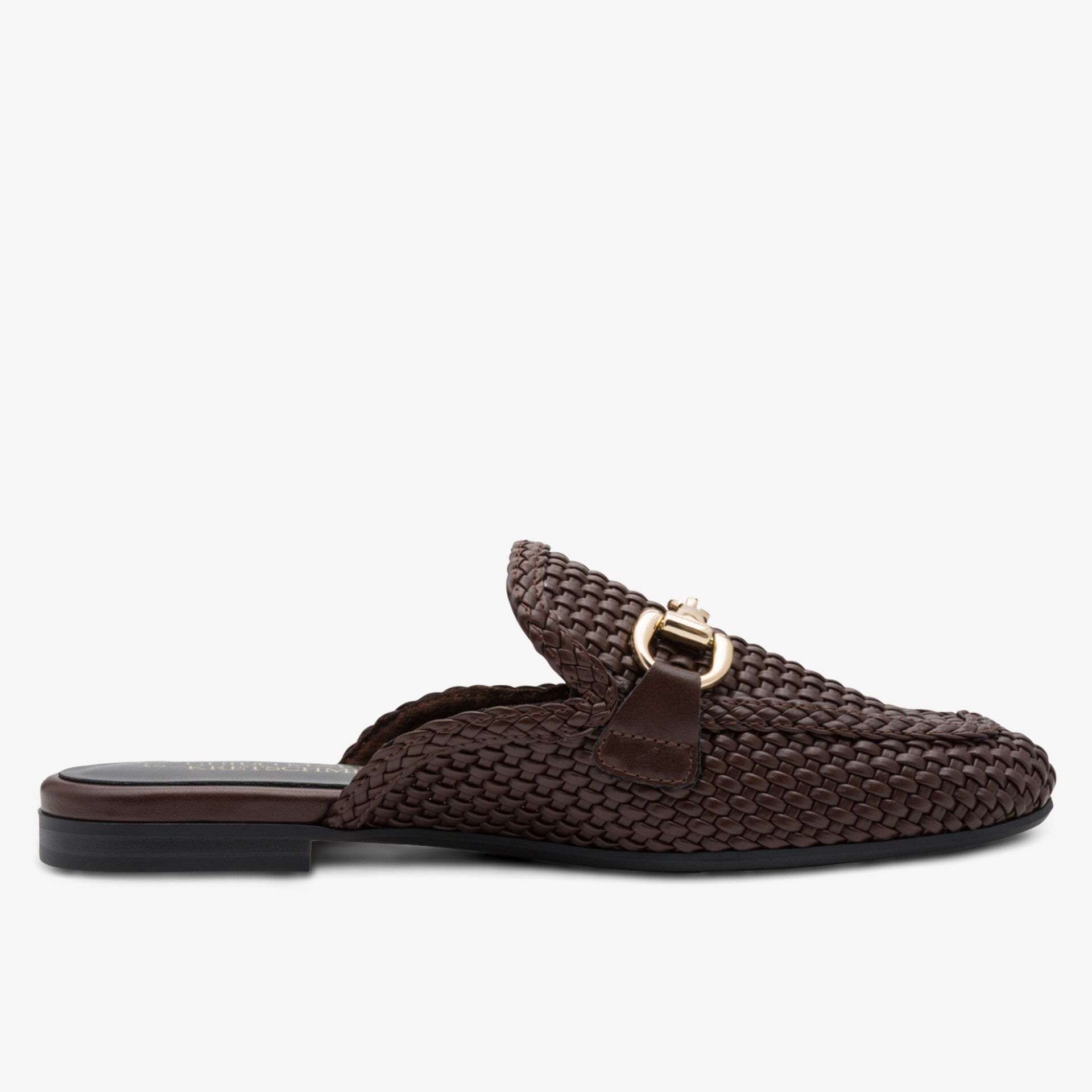 Geflochtener brauner Slip-On Schuh mit flacher Sohle und komfortablem Design, elegante Seitenansicht