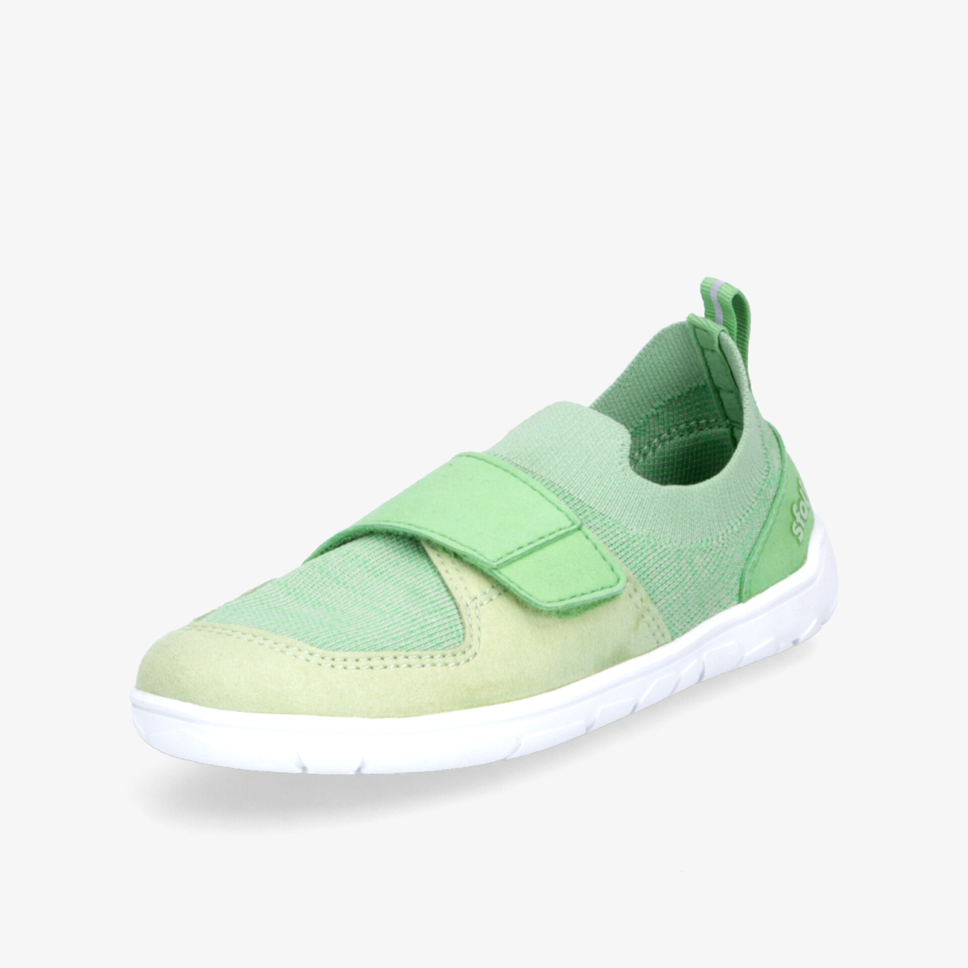 Leichter grüner Slip-On Sportschuh mit atmungsaktivem Material und flexibler, gepolsterter Sohle für hohen Tragekomfort