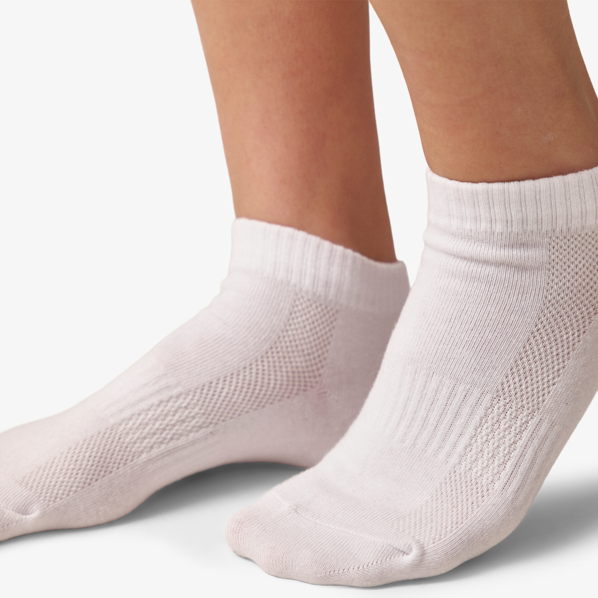 Weiche, atmungsaktive weiße Kurzsocken aus feiner Baumwolle mit elastischem Bund für optimalen Tragekomfort