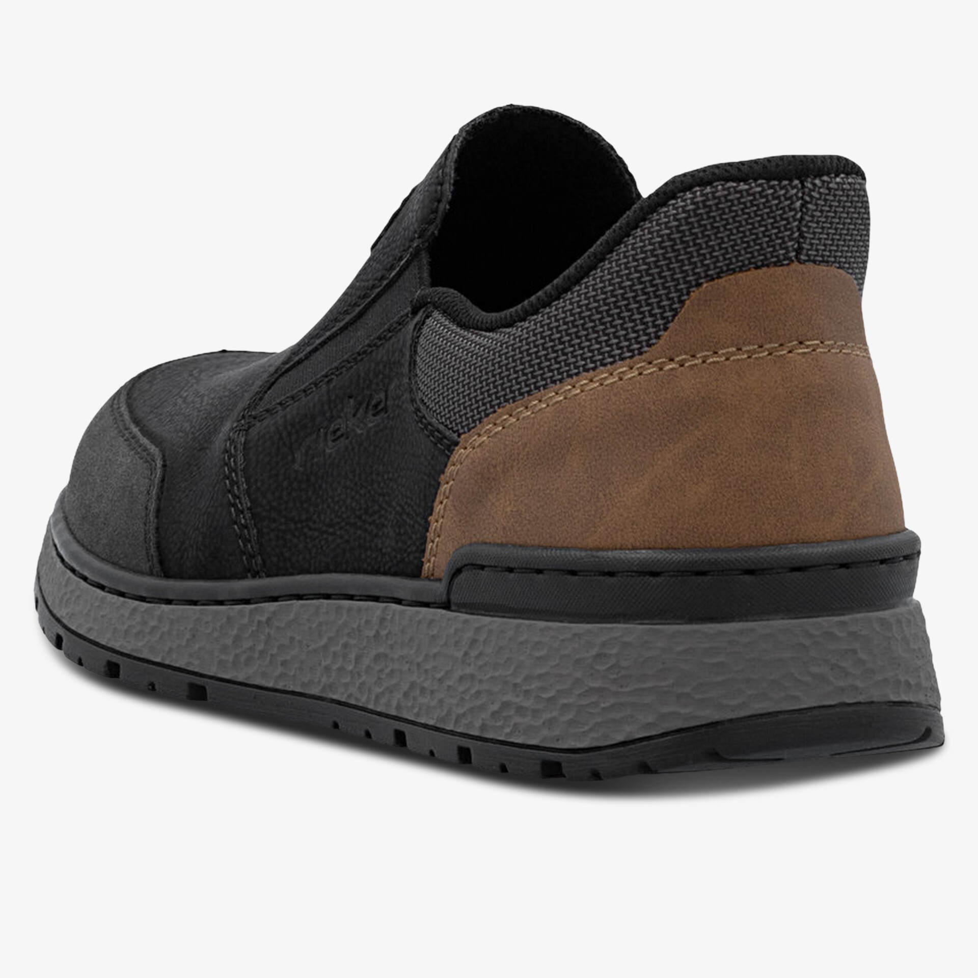 Robuster Schuh mit rutschfester Sohle und komfortablem Sitz, schwarze Vorderseite mit braunem Rückenteil