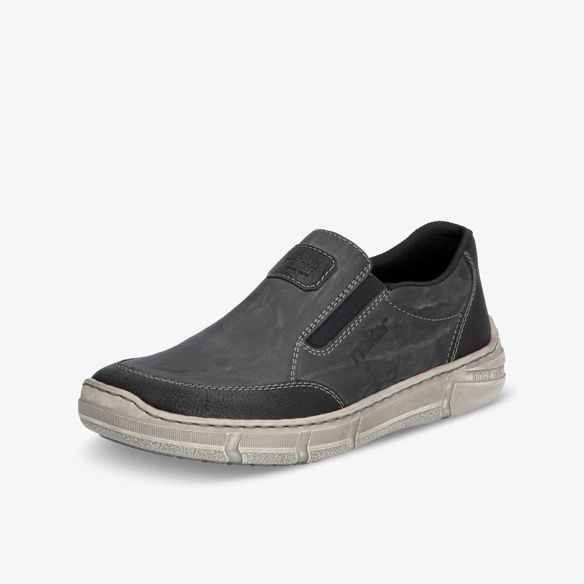 Schwarzer Slipper mit flexibler, rutschfester Sohle und elastischen Einsätzen für angenehmen Tragekomfort