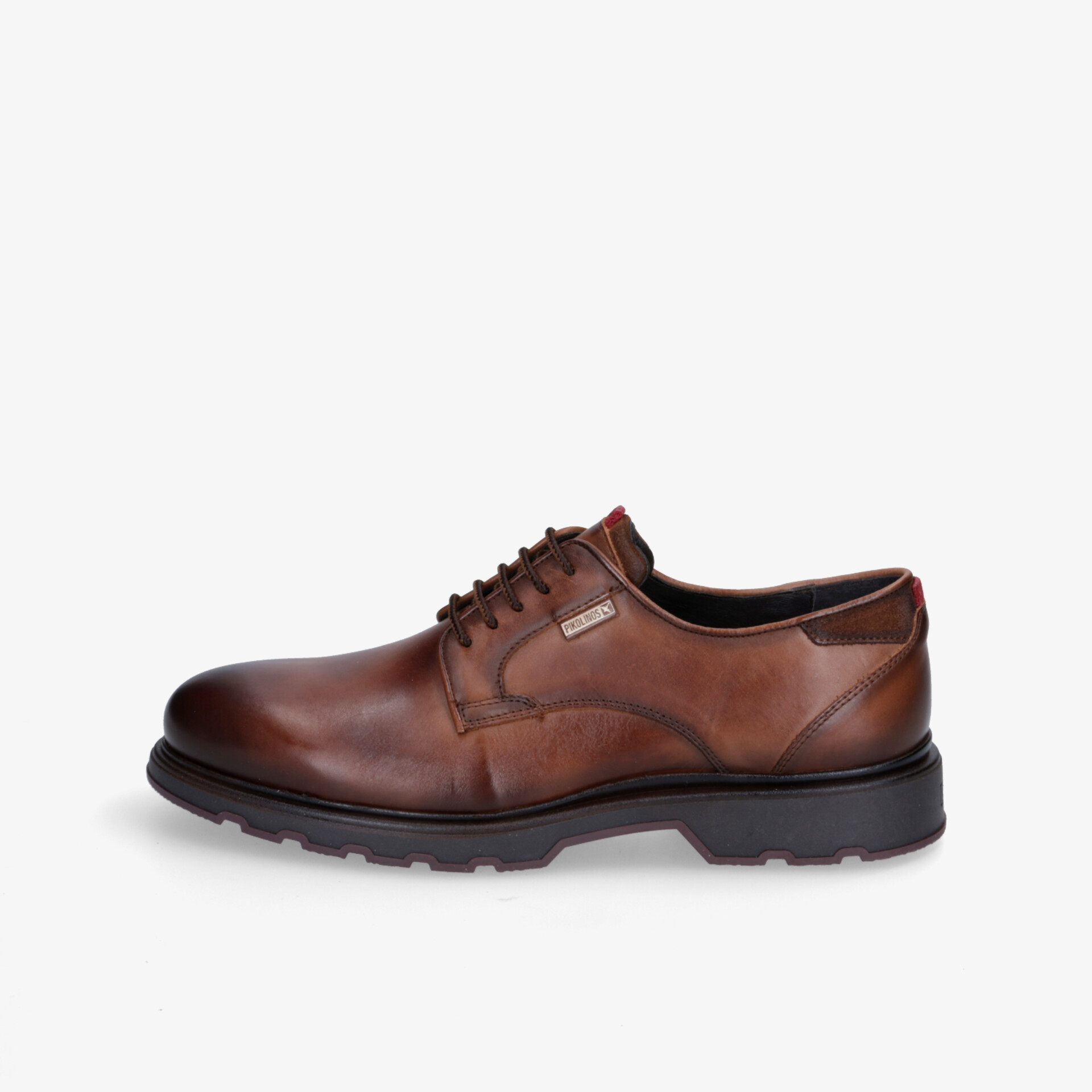 Elegante braune Lederschuhe mit rutschfester Sohle und Schnürung. Hochwertige Verarbeitung für Stil und Komfort.