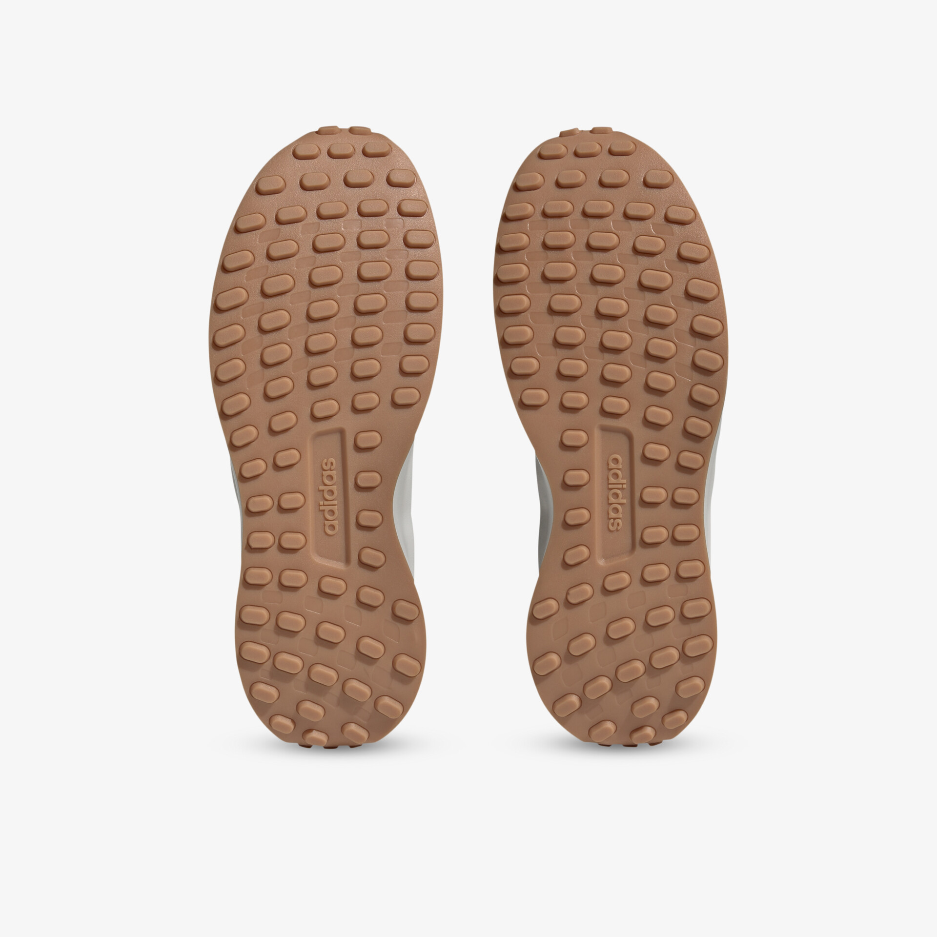 Robuste und langlebige Sohlen mit rutschfestem Profil für optimalen Halt auf verschiedenen Oberflächen.