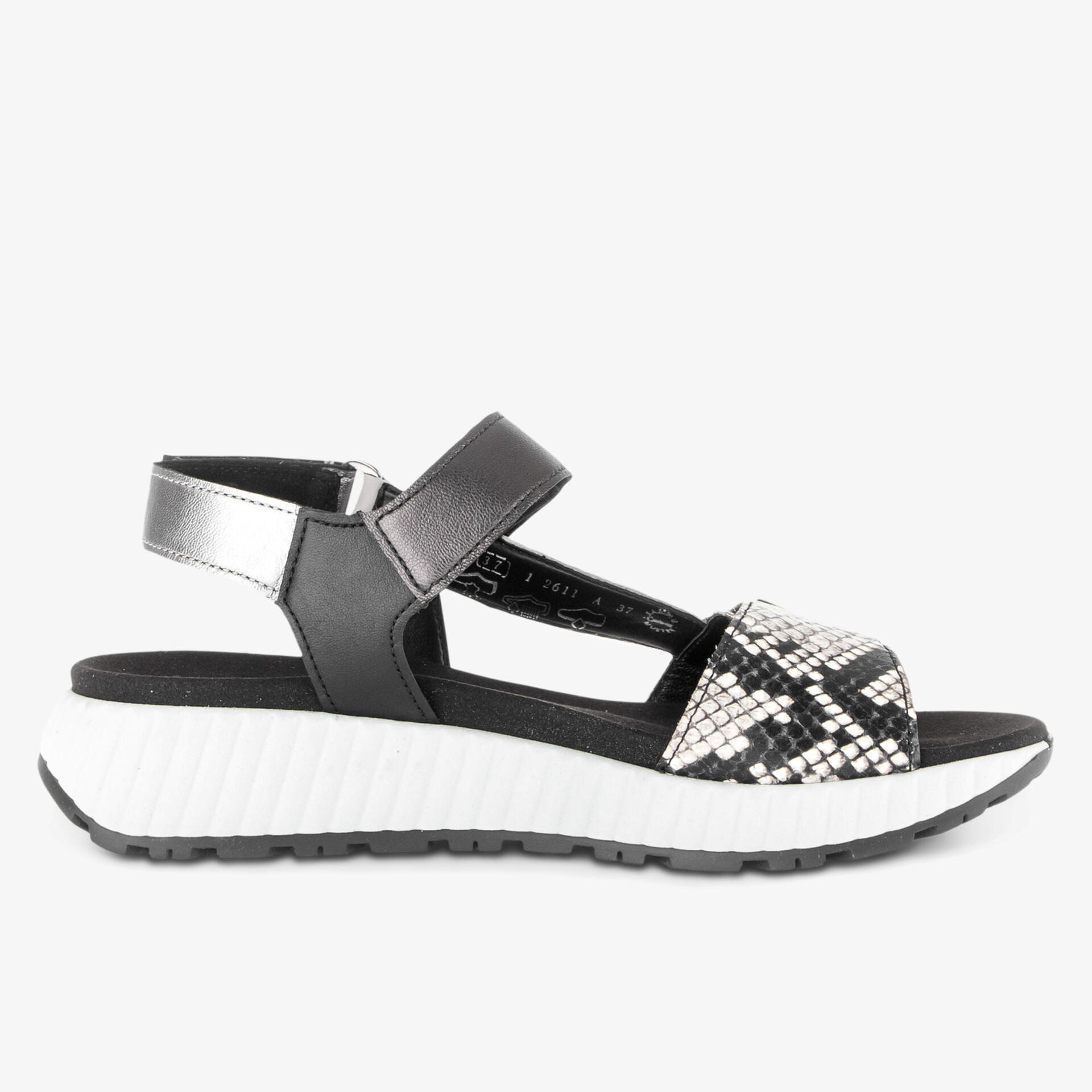 Moderne Sandale mit Schlangenprint und Klettverschluss auf weißer Plateausohle. Perfekt für trendige Looks.