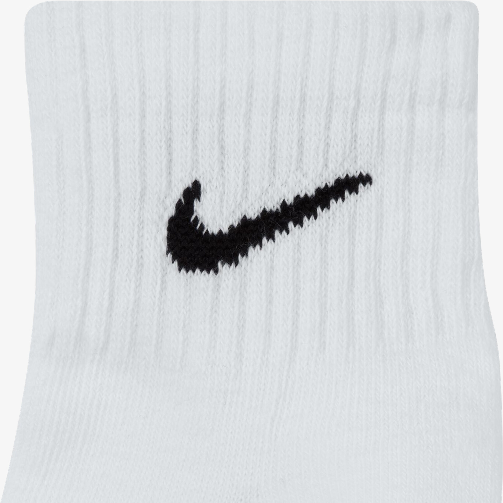 Weißer Nike Sportsocken mit schwarzem Logo, komfortabel und elastisch, ideal für sportliche Aktivitäten