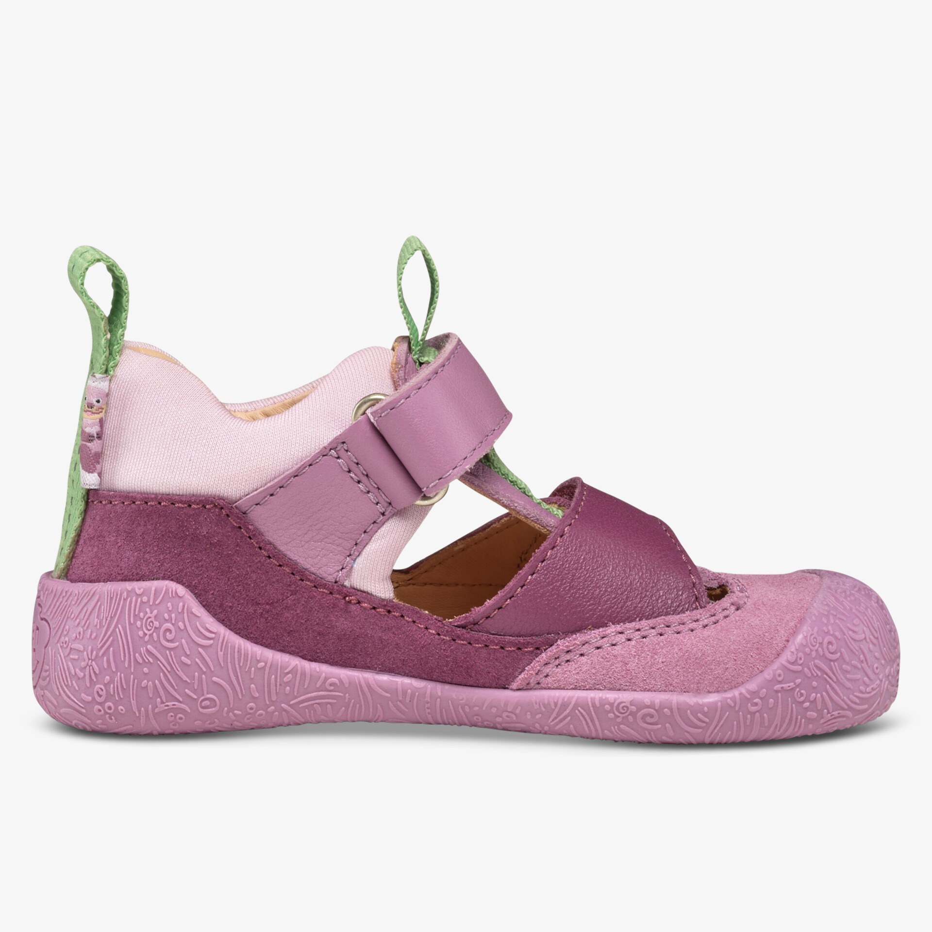 Flexibler Kinderschuh mit atmungsaktivem Material, sicherem Klettverschluss und rutschfester Sohle für hohen Tragekomfort