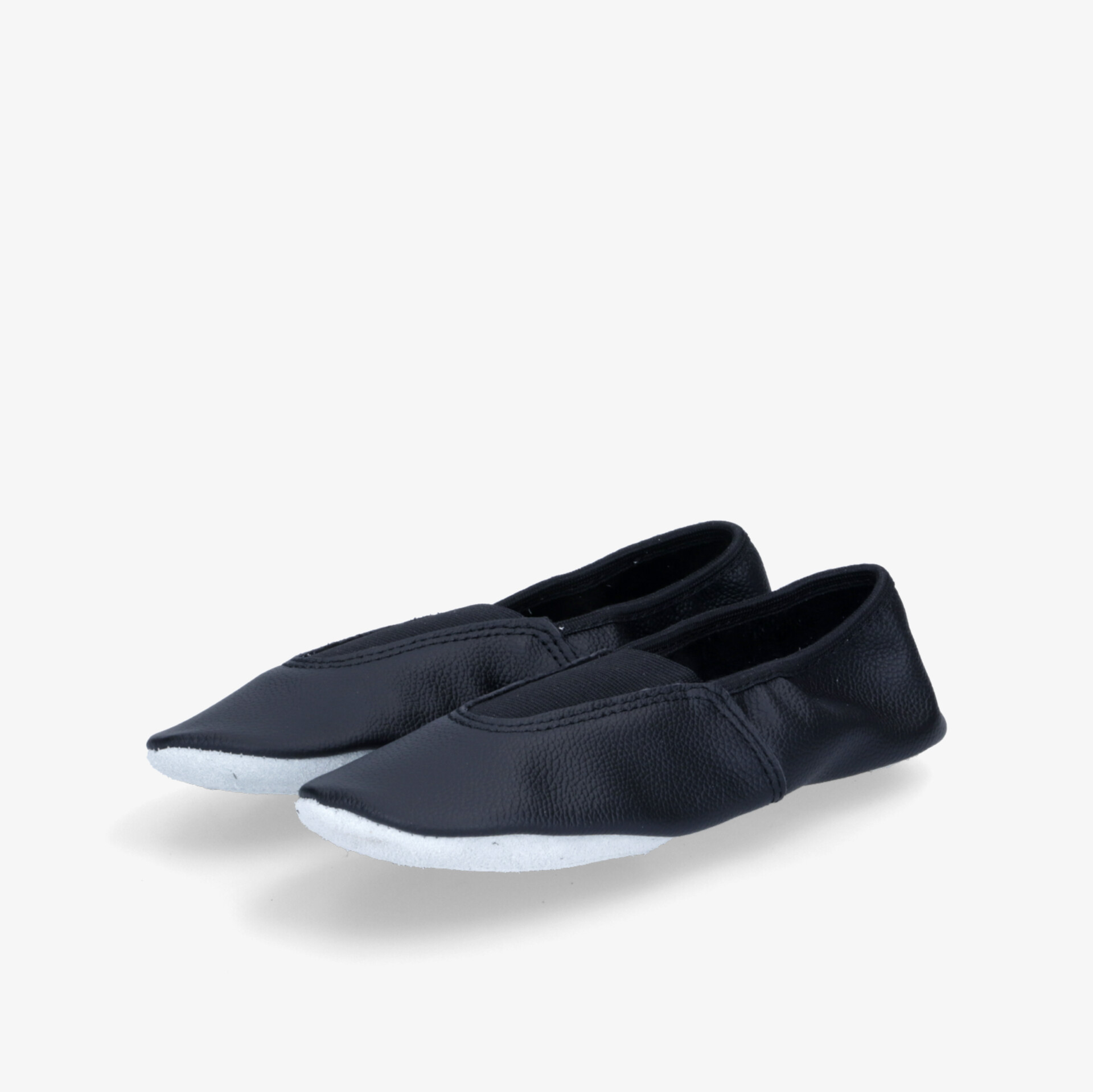 Bequeme und leichte Gymnastikschuhe in Schwarz mit rutschfester, weicher Sohle für optimalen Tragekomfort.