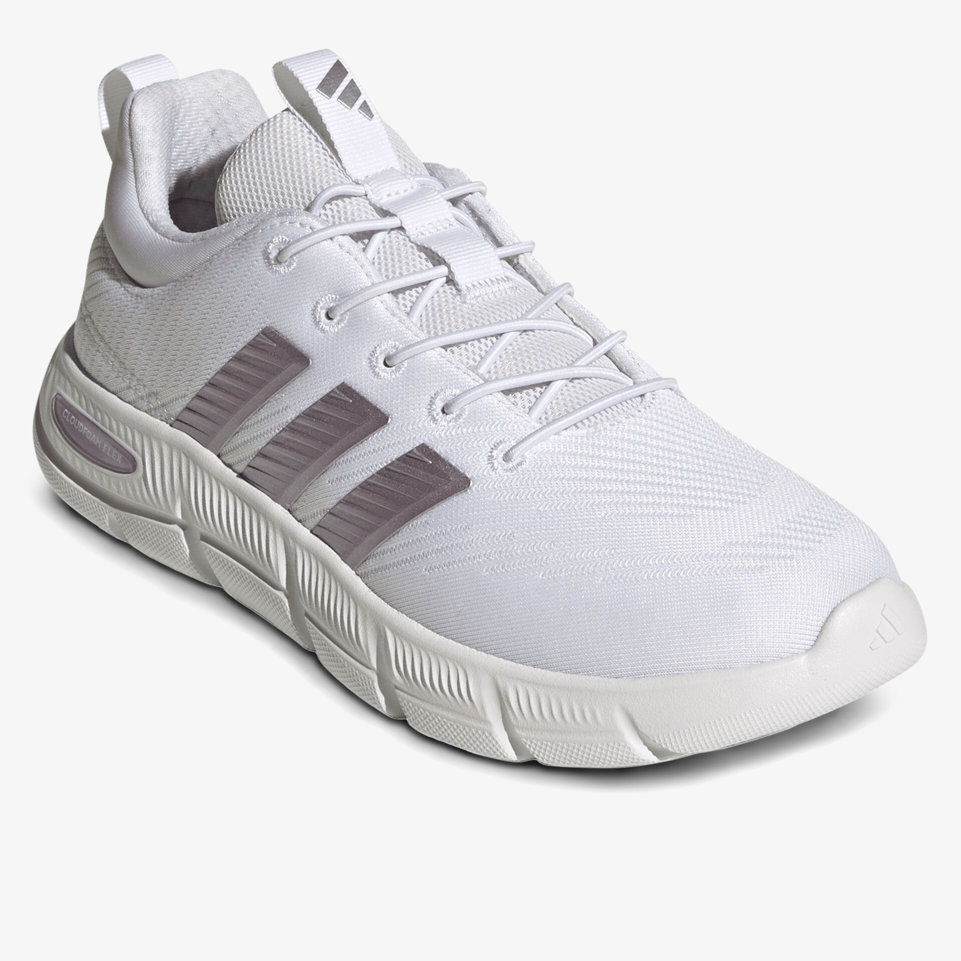 Moderner weißer Sportschuh mit atmungsaktivem Obermaterial und flexiblem Design