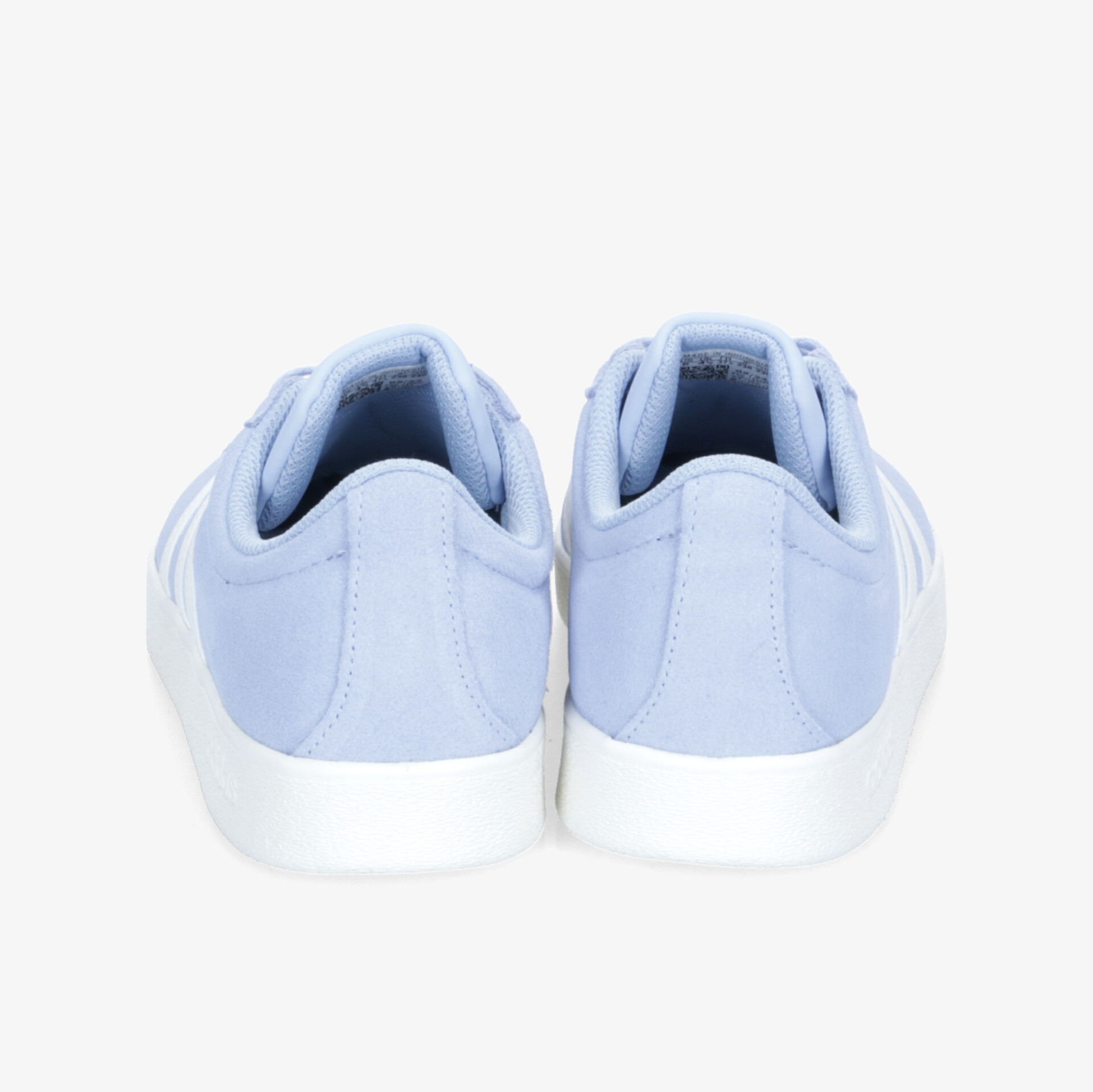 Leichte Sneaker in Blau mit weißer Sohle, ideal für Alltag und Freizeitaktivitäten