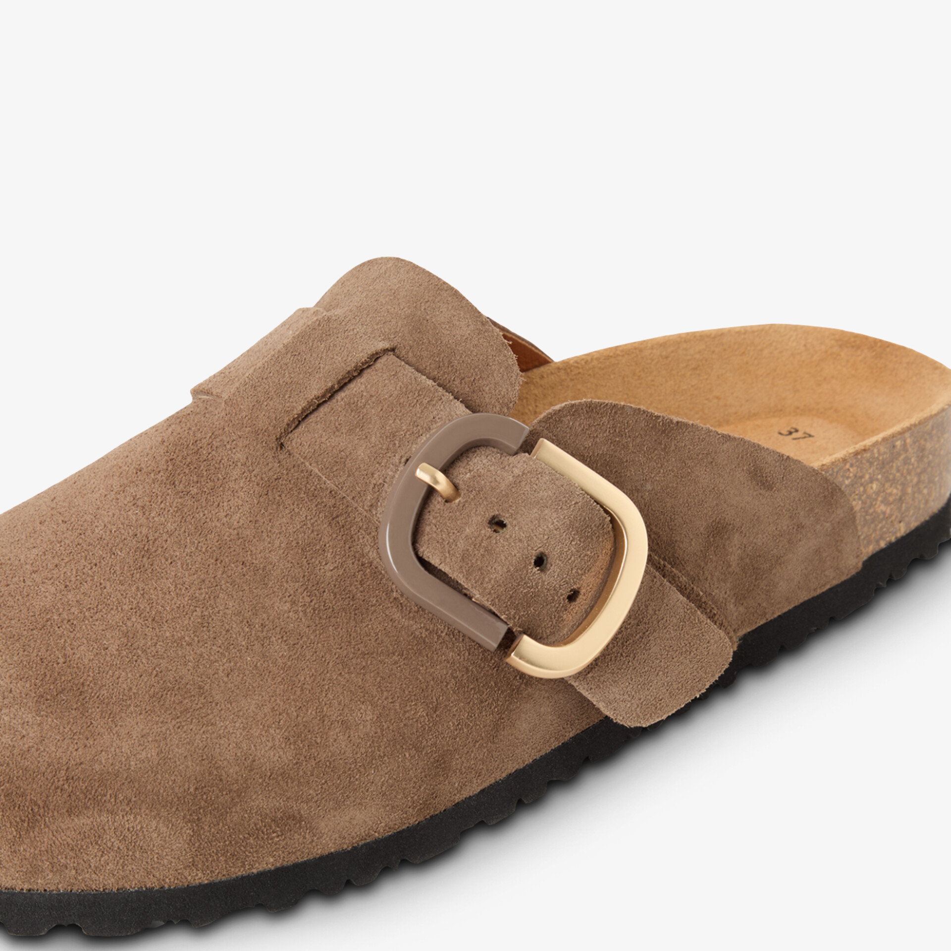 Hochwertiger Wildleder-Schuh mit verstellbarer Schnalle und rutschfester Sohle für maximalen Komfort.