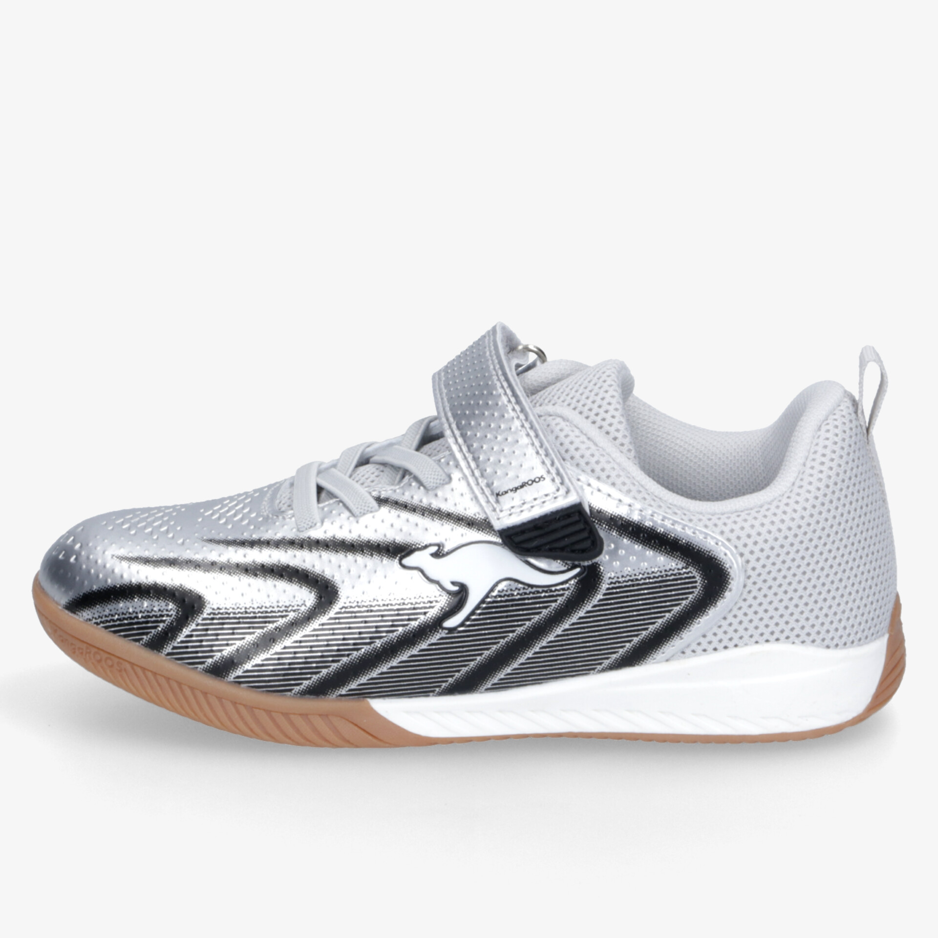 Moderner leichter Sneaker mit atmungsaktivem Obermaterial und rutschfester flexibler Sohle, ergonomisch geformt