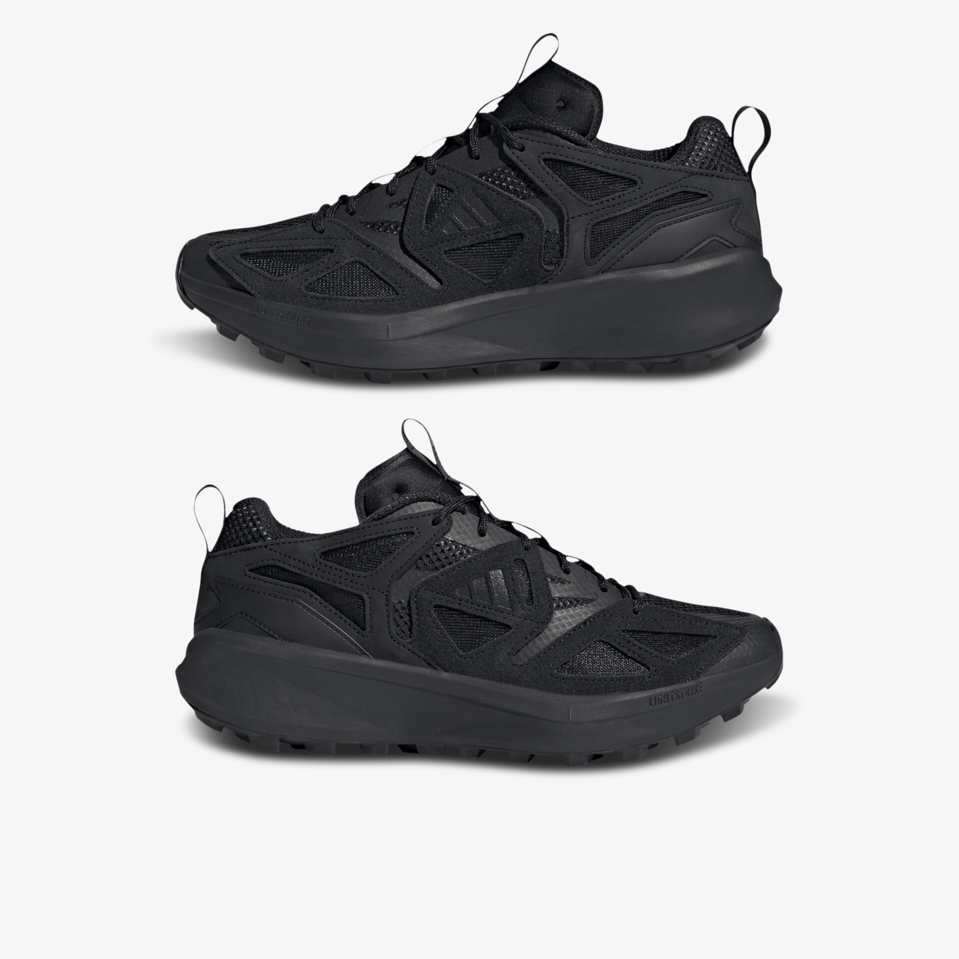 Schwarze sportschuhe mit leichter, rutschfester Sohle und atmungsaktivem Obermaterial, modern und bequem