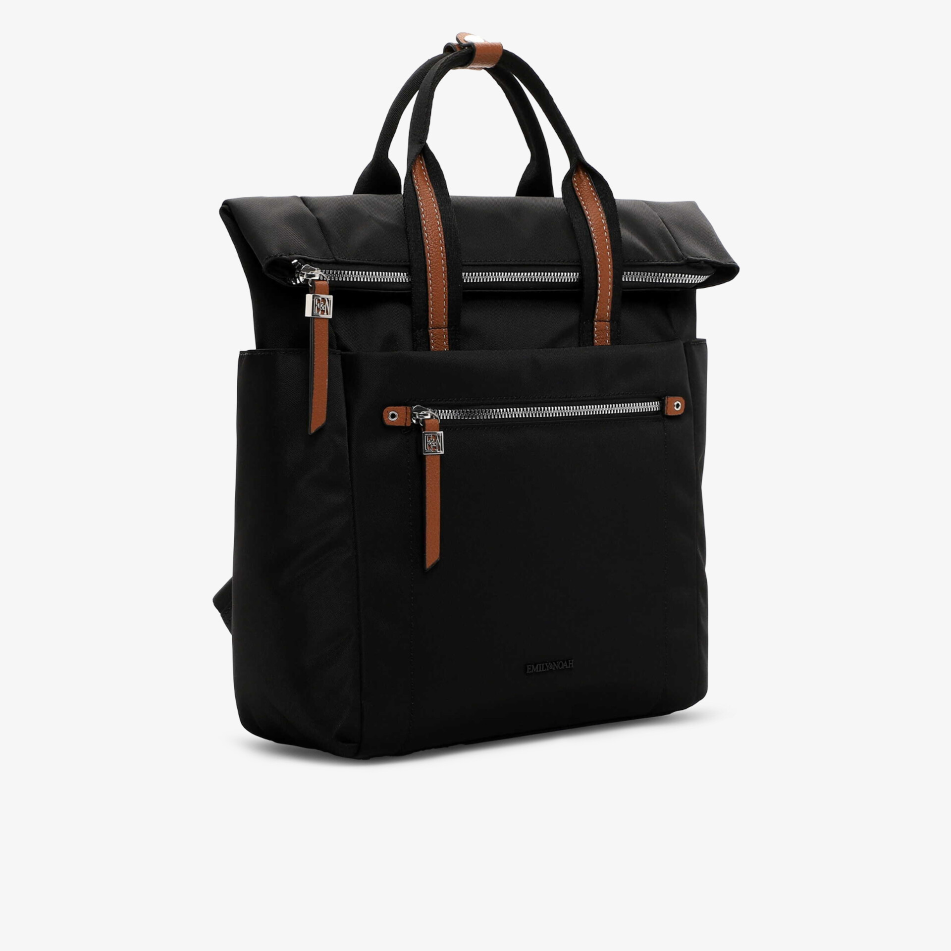 Moderner, robuster Rucksack mit geräumigem Hauptfach und praktischem Frontreißverschluss in elegantem Design