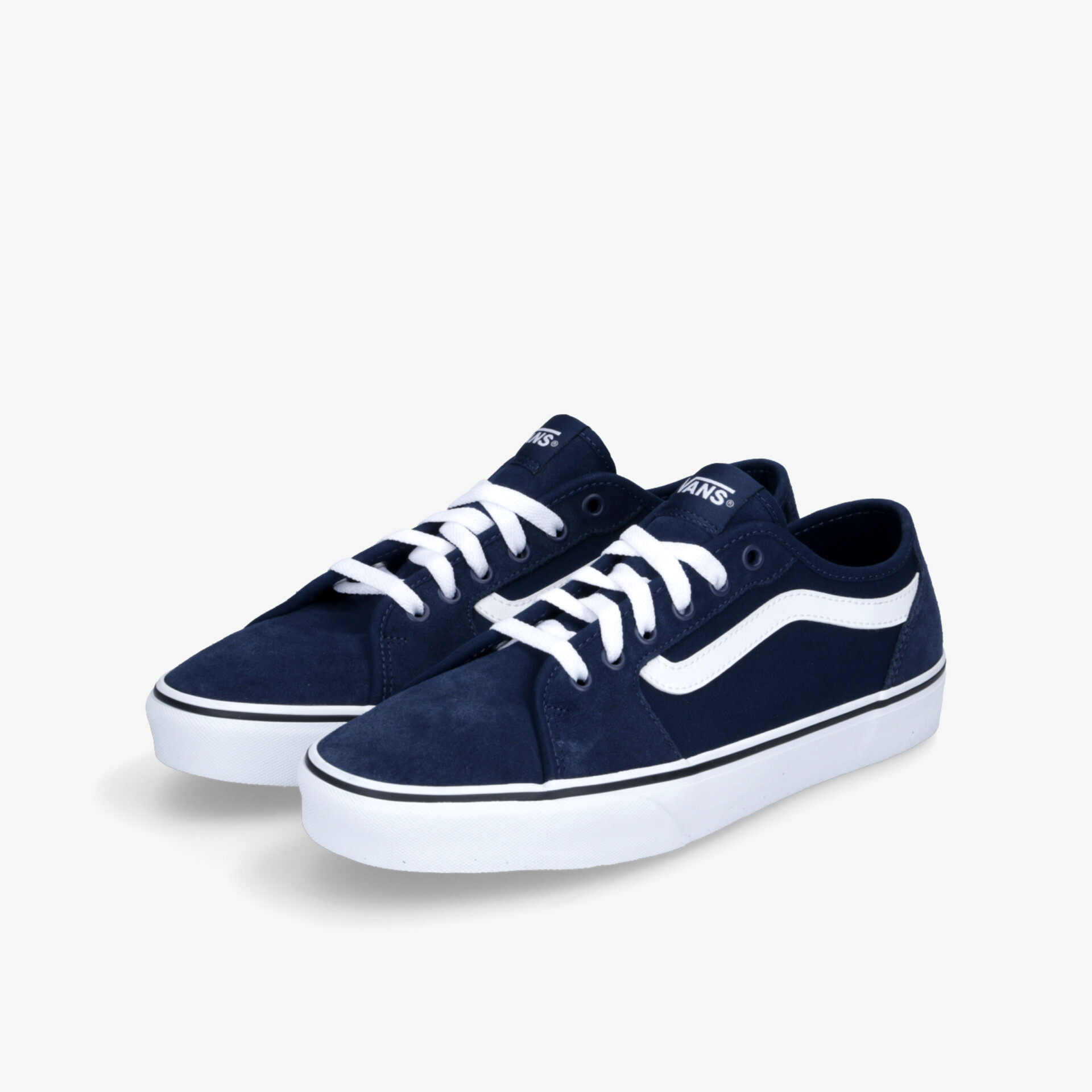 Robuste und bequeme Sneaker im klassischen Design mit strapazierfähiger Sohle und hochwertigem Material