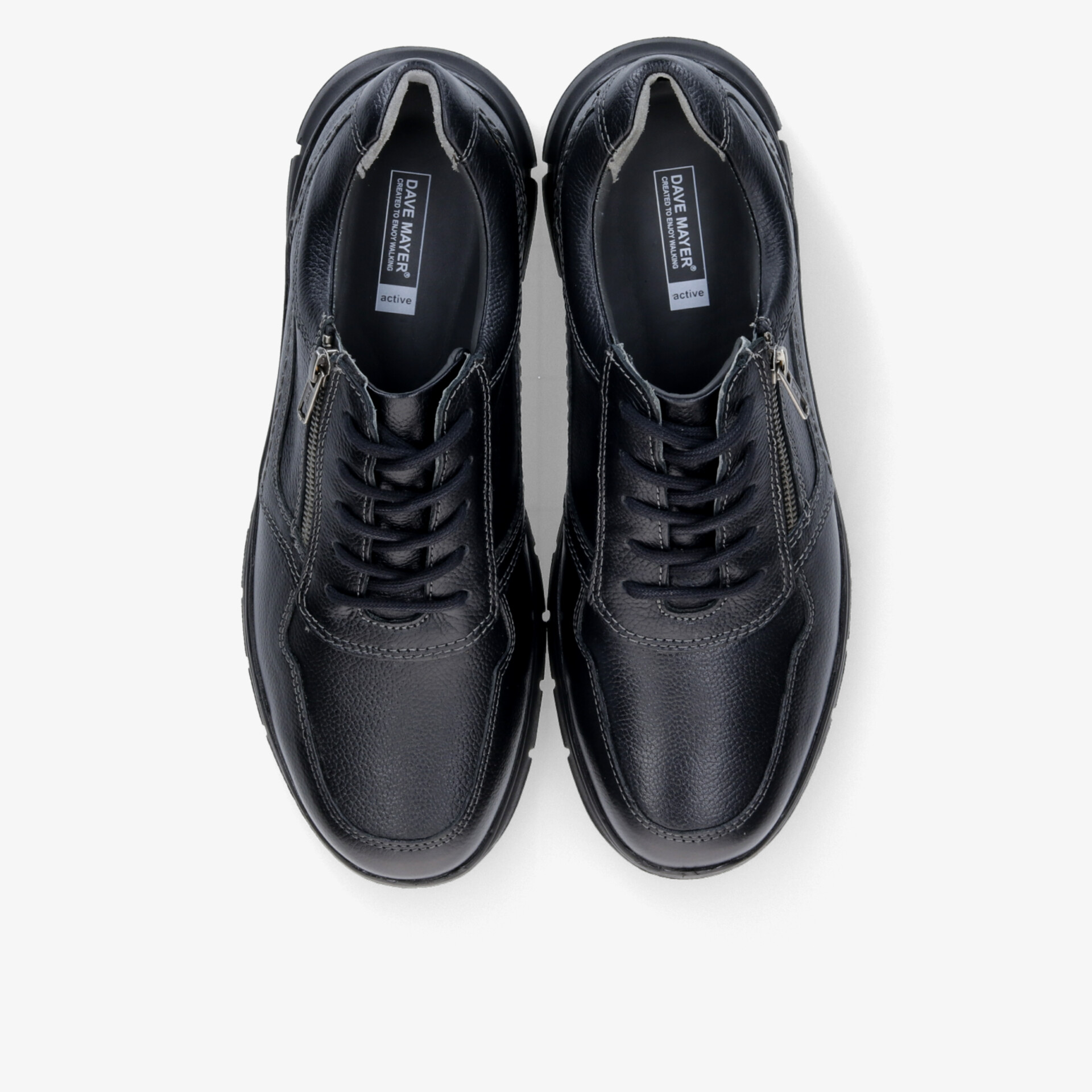 Elegantes Paar schwarze Lederschuhe mit Schnürsenkeln, bequem und langlebig, in Draufsicht abgebildet