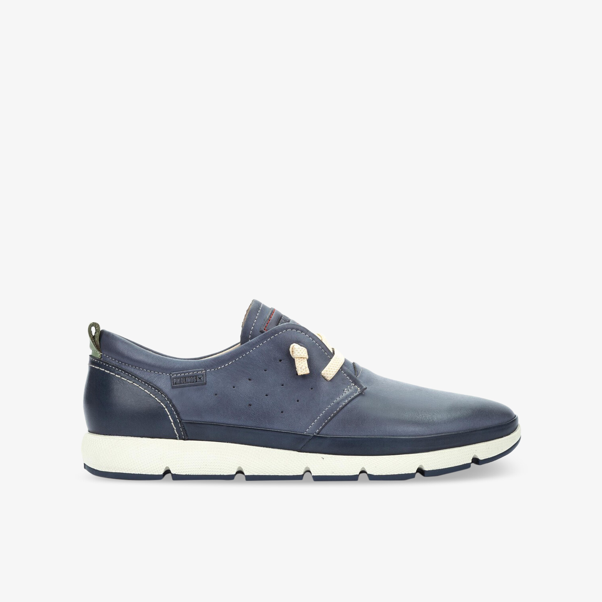 Leichter und komfortabler blauer Lederschuh mit flexibler Sohle und eleganter Optik in klarer Seitenansicht