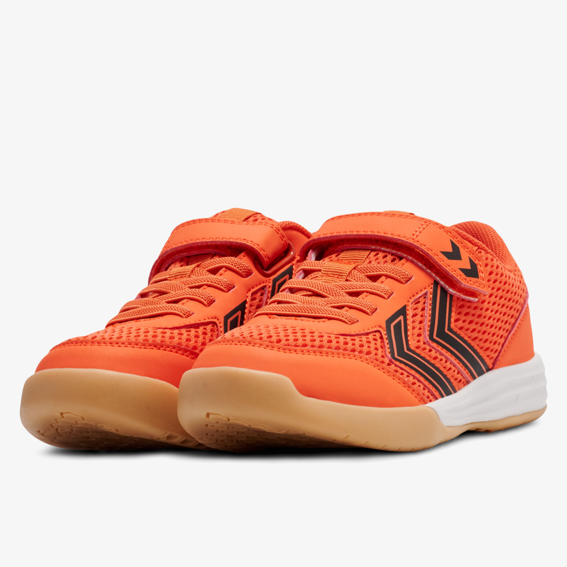 Leichte und atmungsaktive Sportschuhe mit rutschfester Sohle und gepolstertem Kragen, sportliches und modernes Design