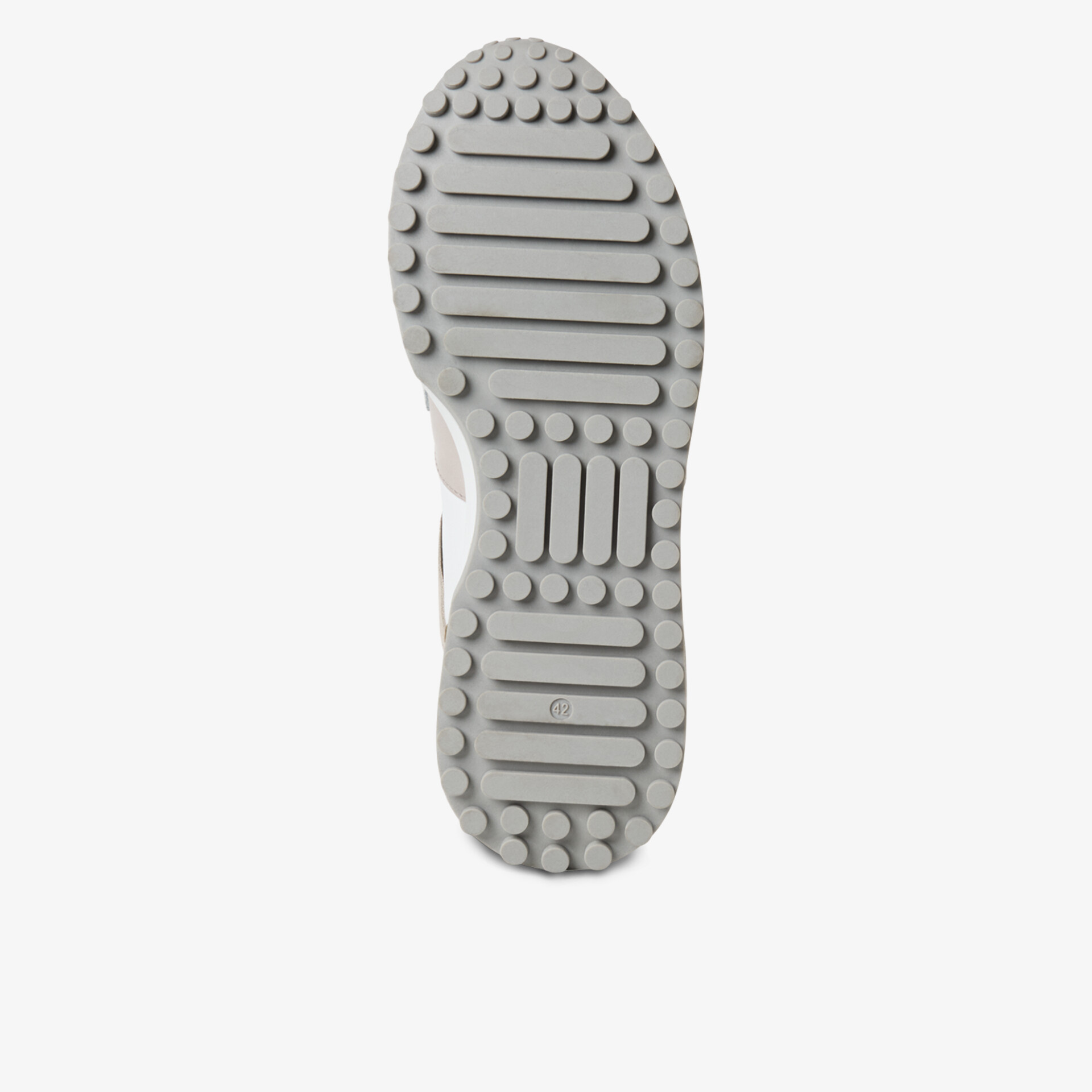 robuste Sohle mit rutschfestem Profil für sicheren Halt und langlebige Verwendung