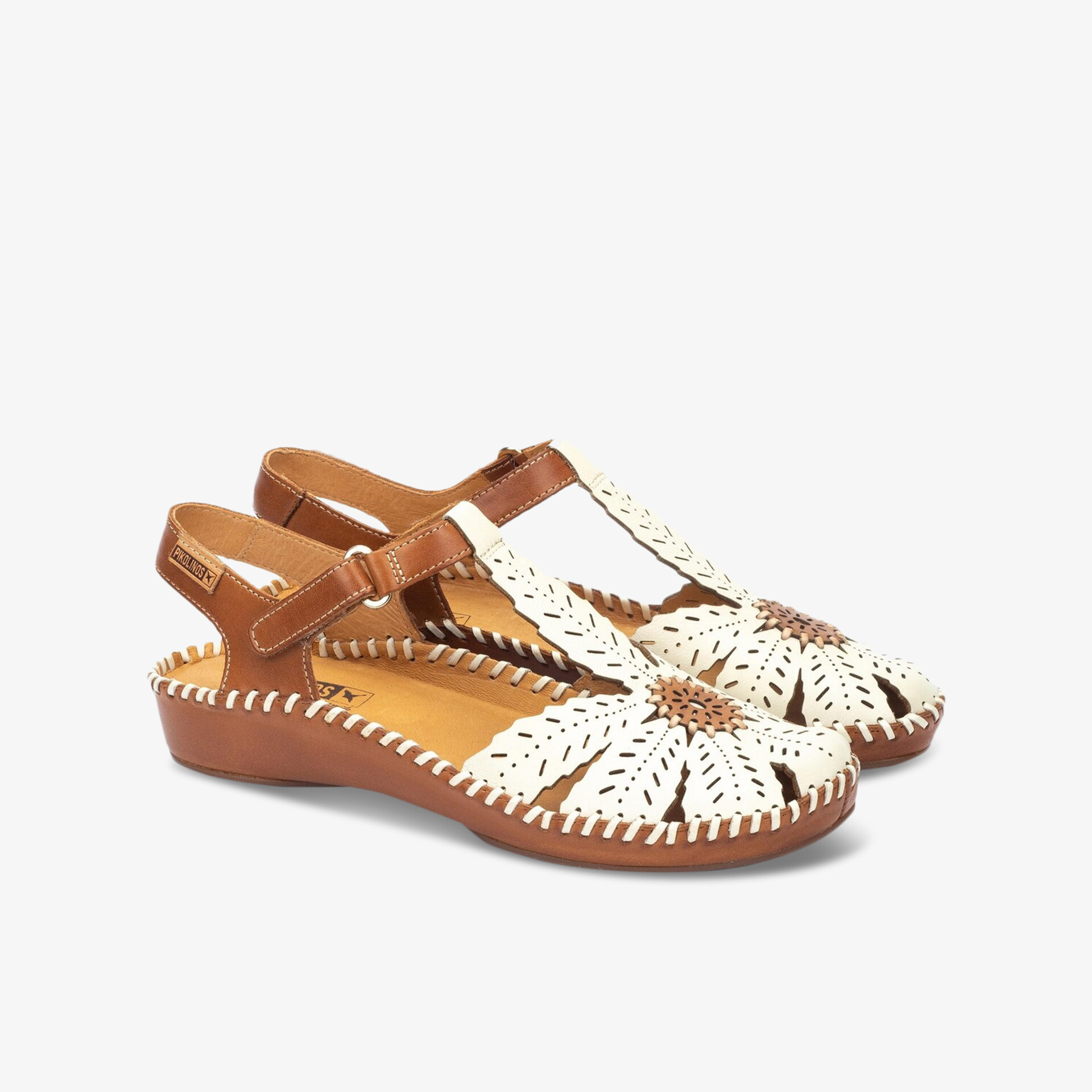 Bequemes Paar handgefertigter Sandalen aus flexiblem Leder mit verstellbarem Riemen und rutschfester Sohle