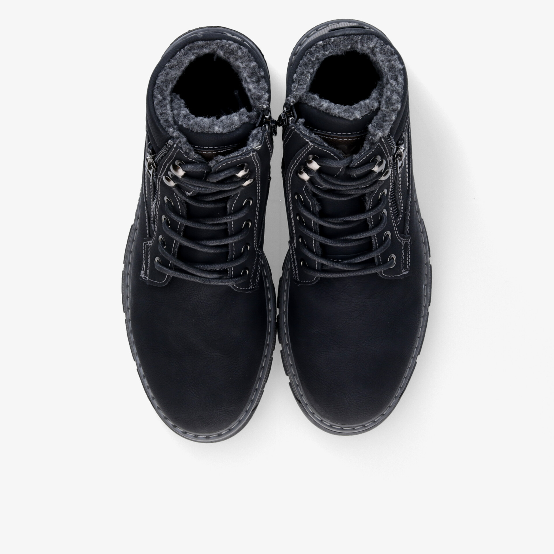 Bequeme schwarze Winterstiefel mit warmem Futter, wasserabweisend und rutschfester Sohle, robust und schnürbar