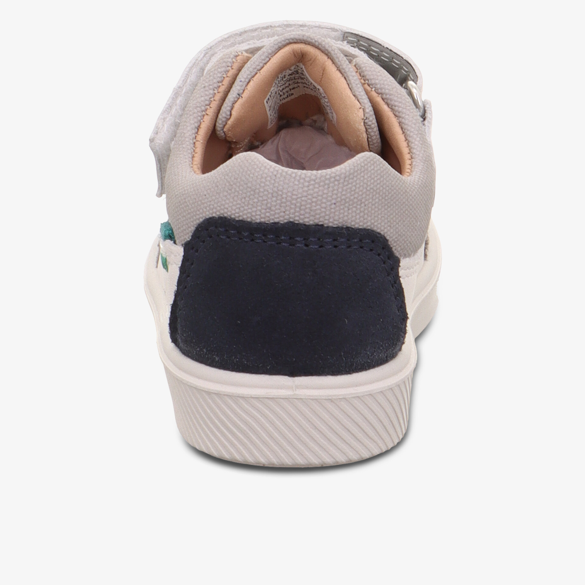 Rückansicht eines komfortablen Schuhs mit gepolstertem Schaft und rutschfester Sohle für den Alltag