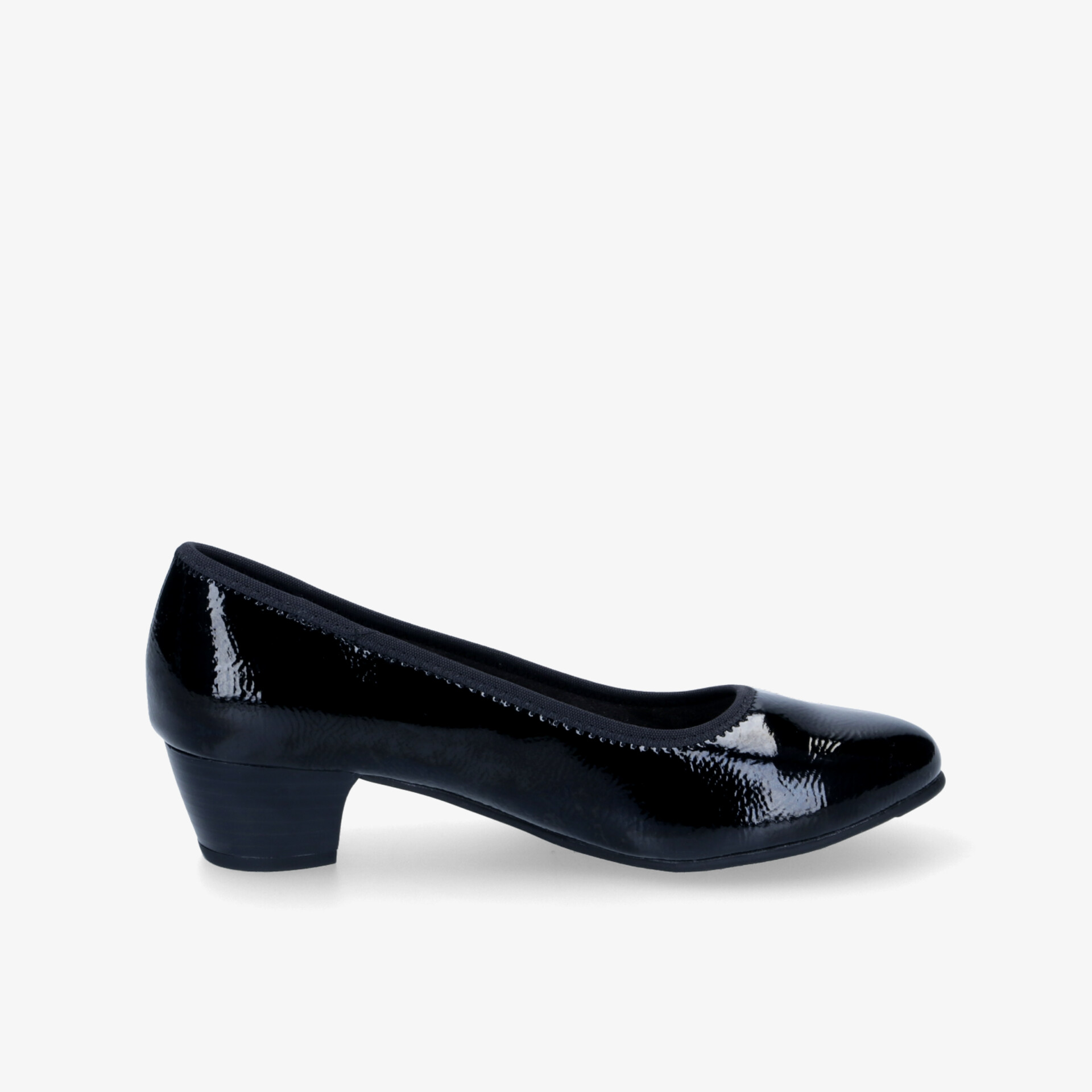 Schwarze Lacklederschuhe mit niedrigem Absatz, ideal für elegantes Auftreten und hohem Tragekomfort.