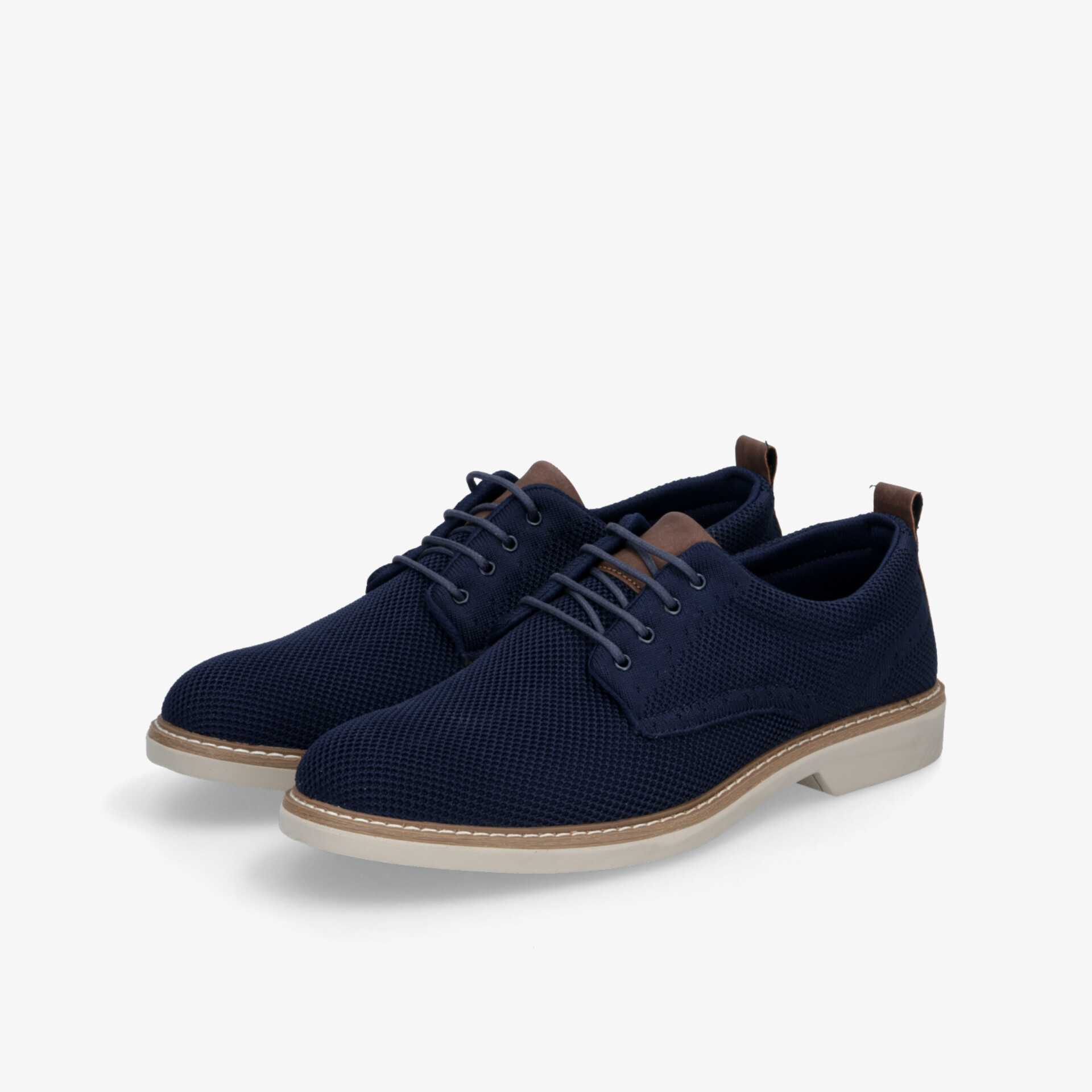 Elegantes Paar dunkelblauer Schnürschuhe mit atmungsaktivem Material und komfortabler Passform im modernen Design