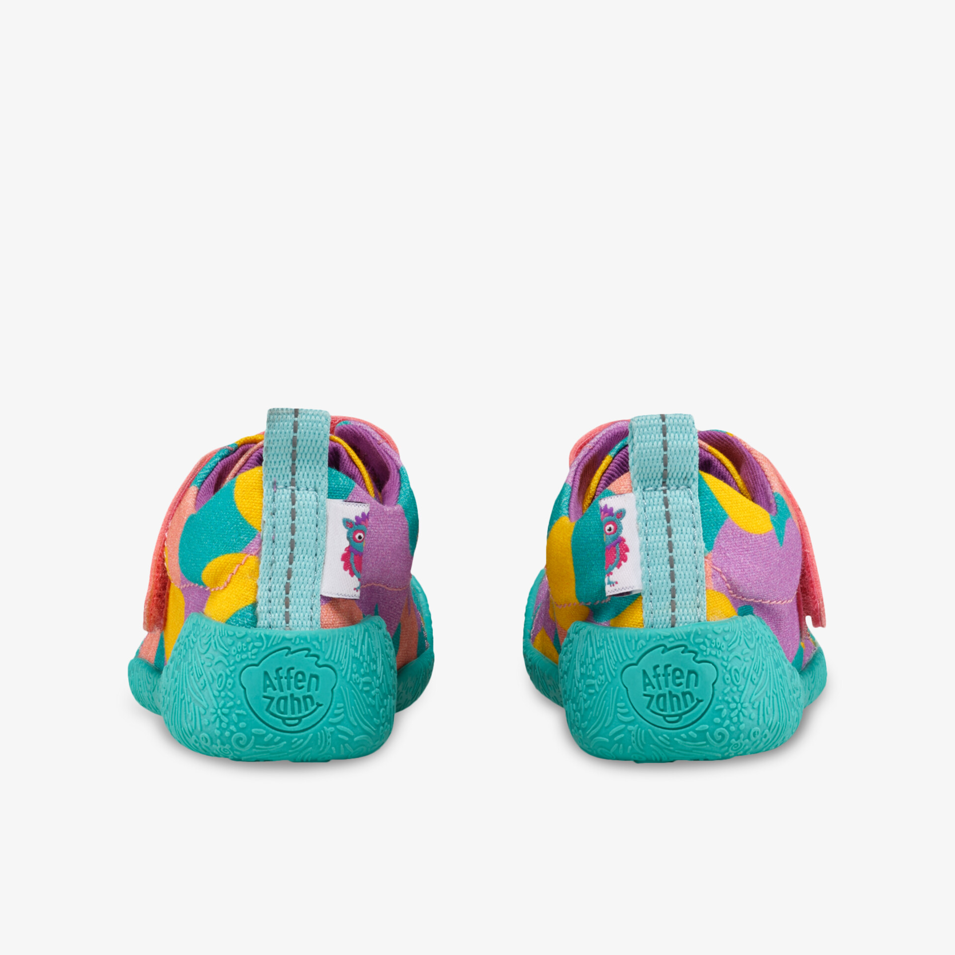 Bunte Schuhe mit rutschfester, strukturierter Sohle und bequemem, strapazierfähigem Material in kräftigen Farben