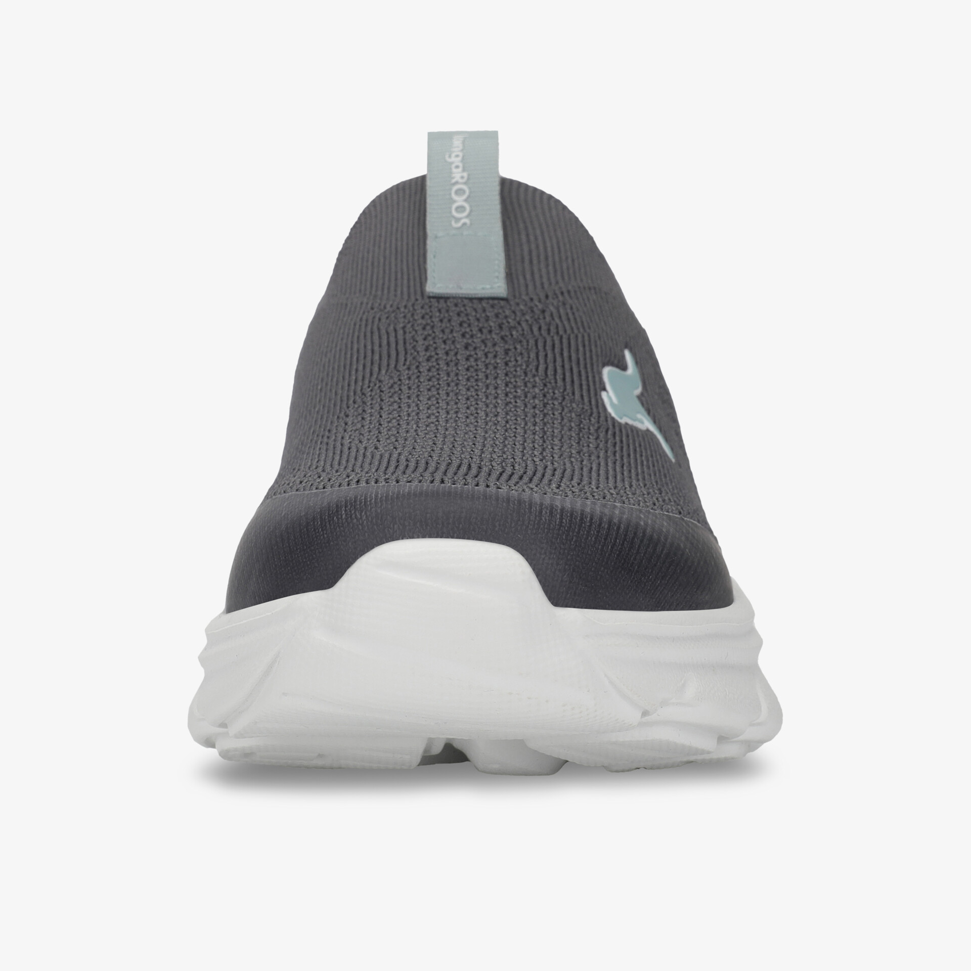 Frontansicht eines komfortablen, leichten und atmungsaktiven Schuhs mit rutschfester Sohle