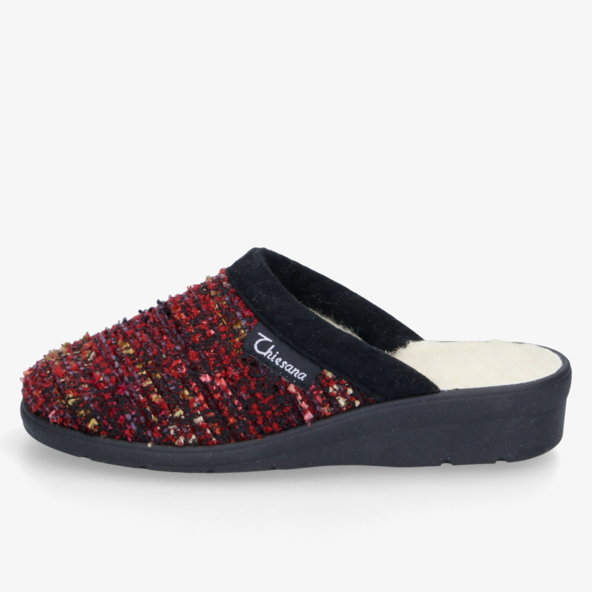 Bequemer gefütterter Hausschuh mit weichem Material und rutschfester Sohle für angenehm warmen Tragekomfort