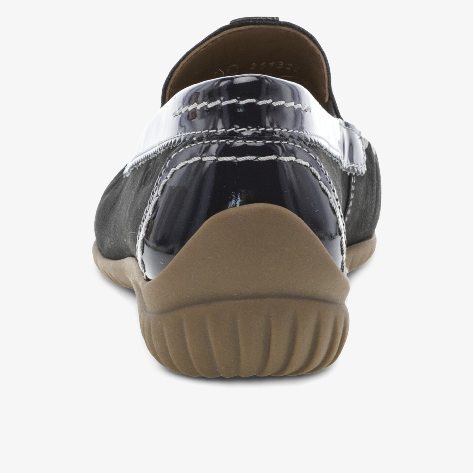 Eleganter schwarzer Schuh mit rutschfester Sohle und Komfort für den täglichen Gebrauch.