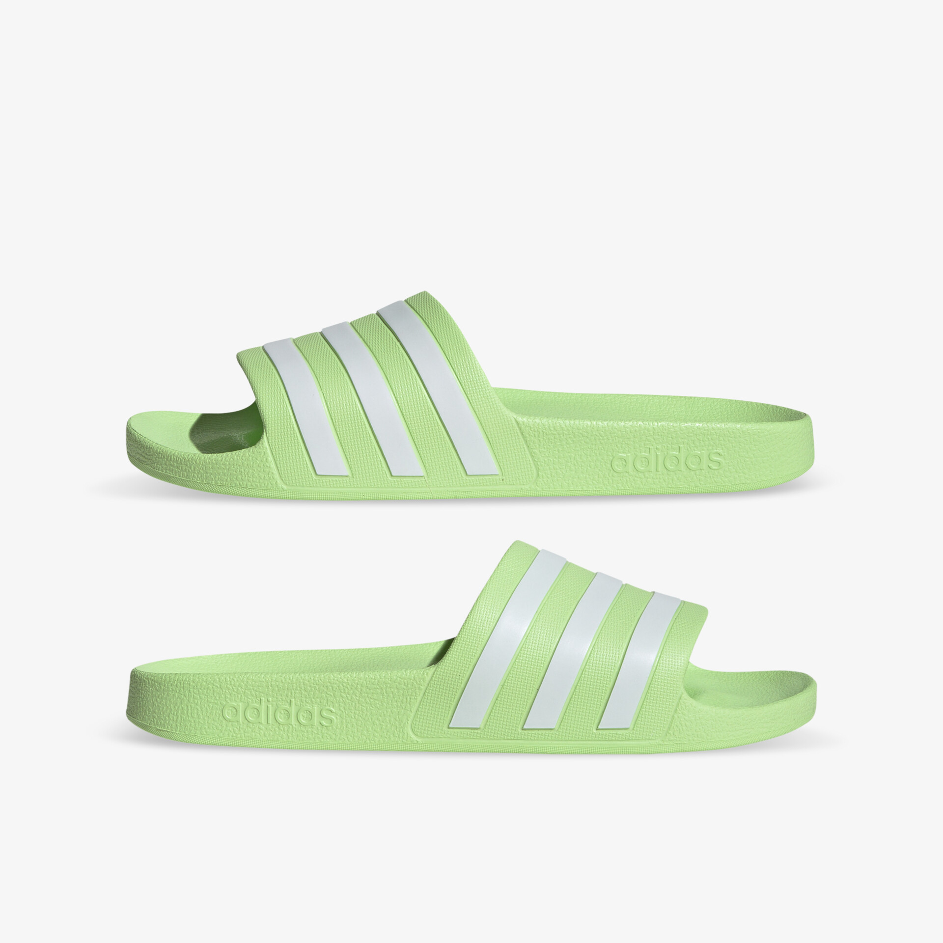 Leichte grüne Badelatschen mit weißem Riemen, rutschfeste Sohle, sportlicher Freizeit-Schuh für Sommer