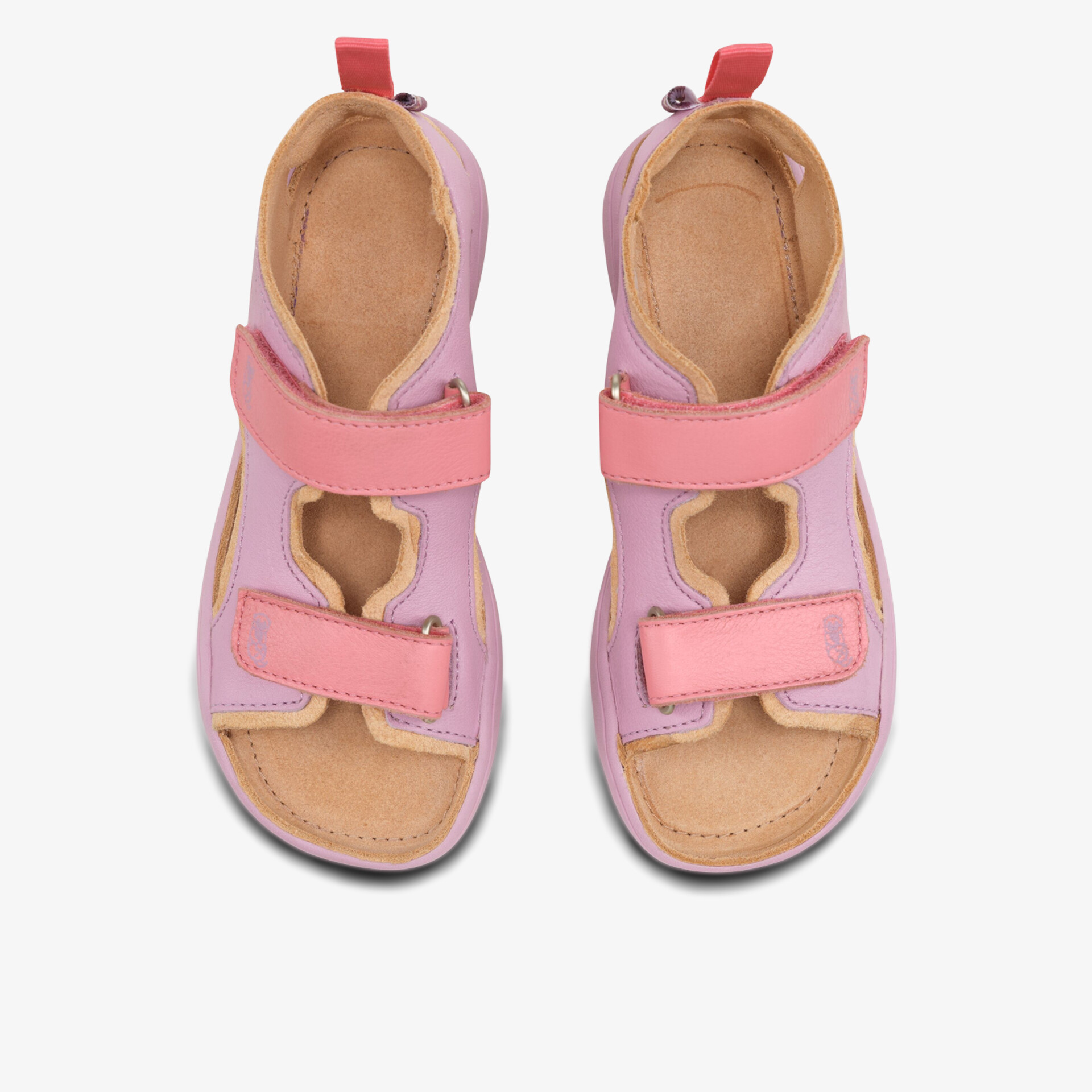 Bequeme Sandalen mit verstellbaren Klettverschlüssen und offener Zehenpartie für leichten Sommerkomfort