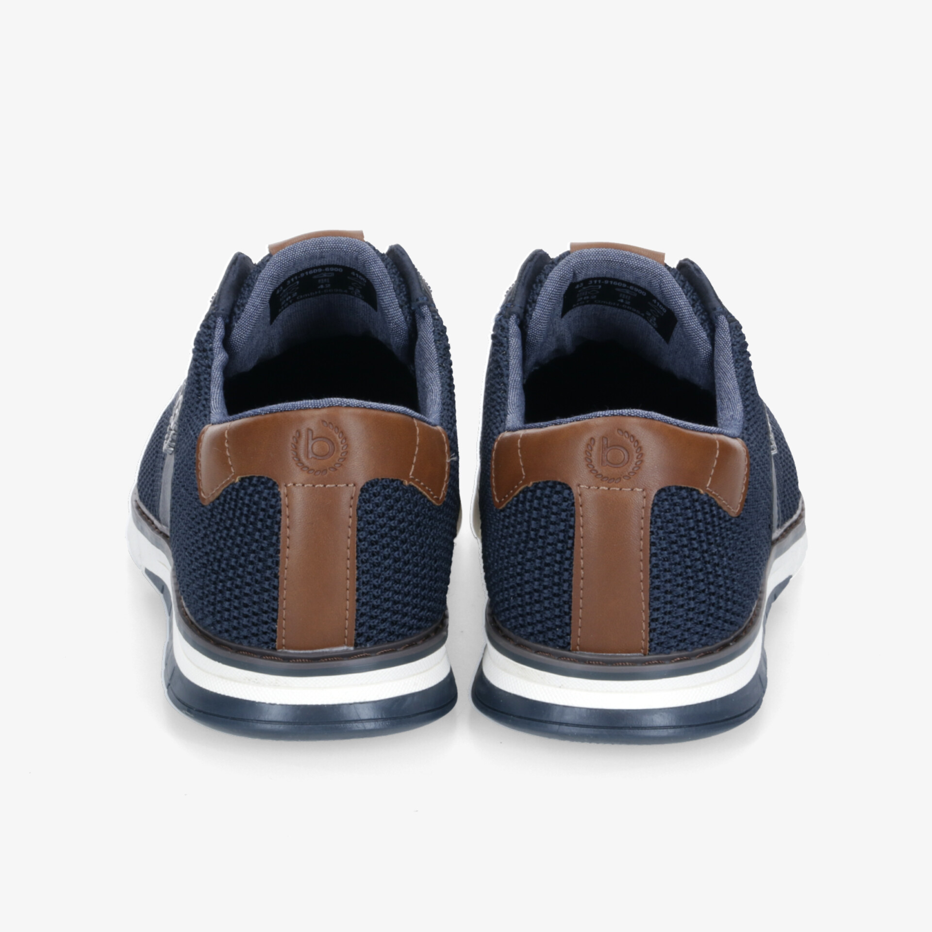 Blaue Sneakers mit braunen Akzenten und stabiler Sohle für maximalen Komfort und Stil.