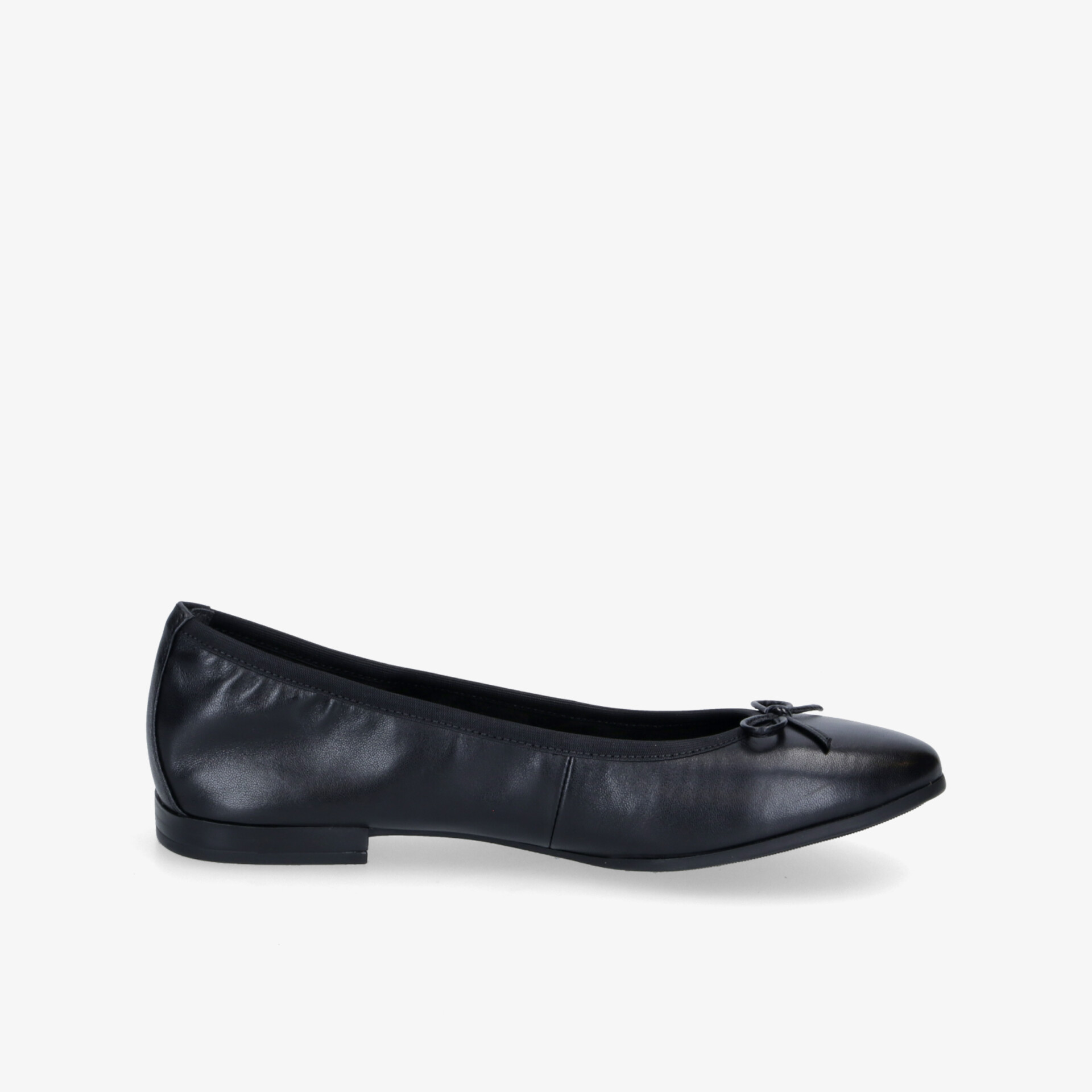 Eleganter schwarzer Ballerina-Schuh mit Schleifendetail und flacher Sohle. Ideal für Alltag und besondere Anlässe.