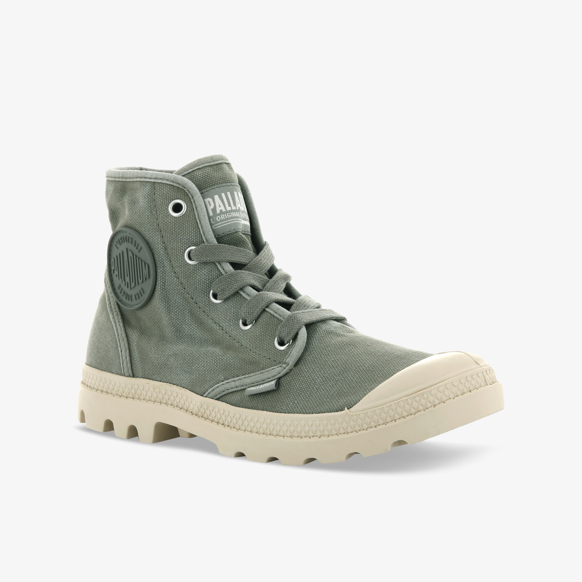 Moderner olivgrüner Schnürschuh mit rutschfester Sohle und trendigem Design, ideal für vielseitige Abenteuer.