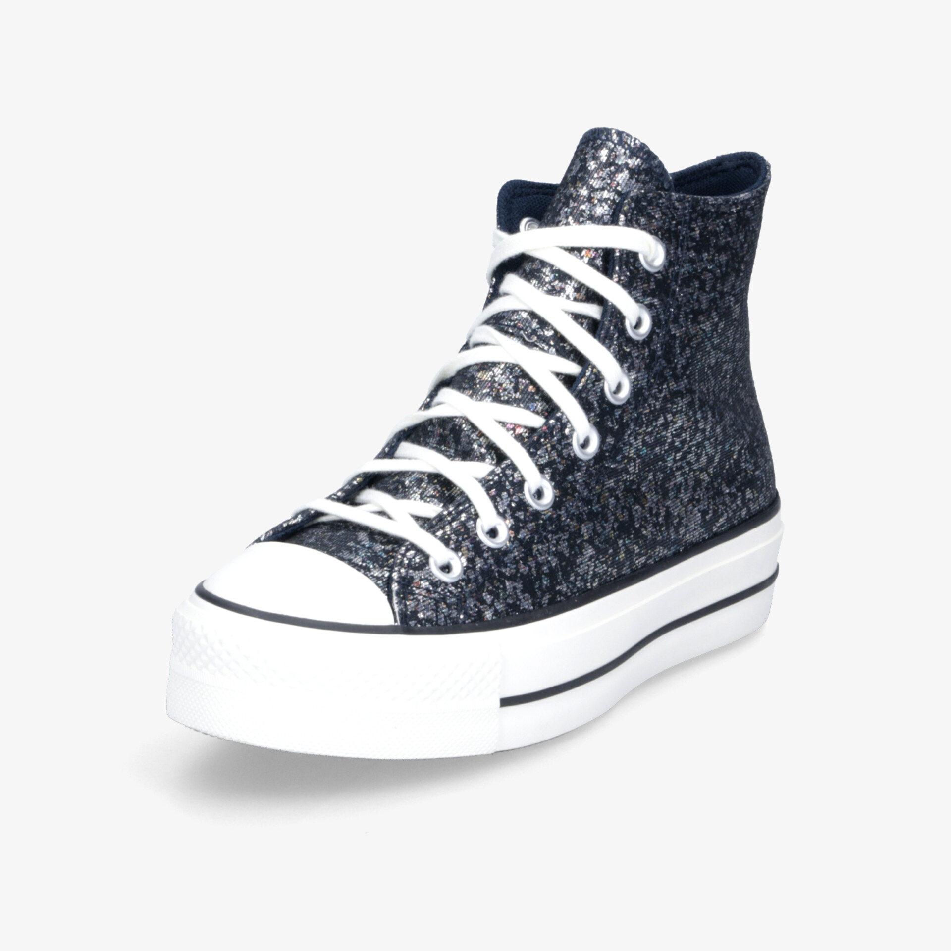 Hoher Sneaker mit robuster weißen Gummisohle und bequemer Schnürung in klassischem schwarzem Design