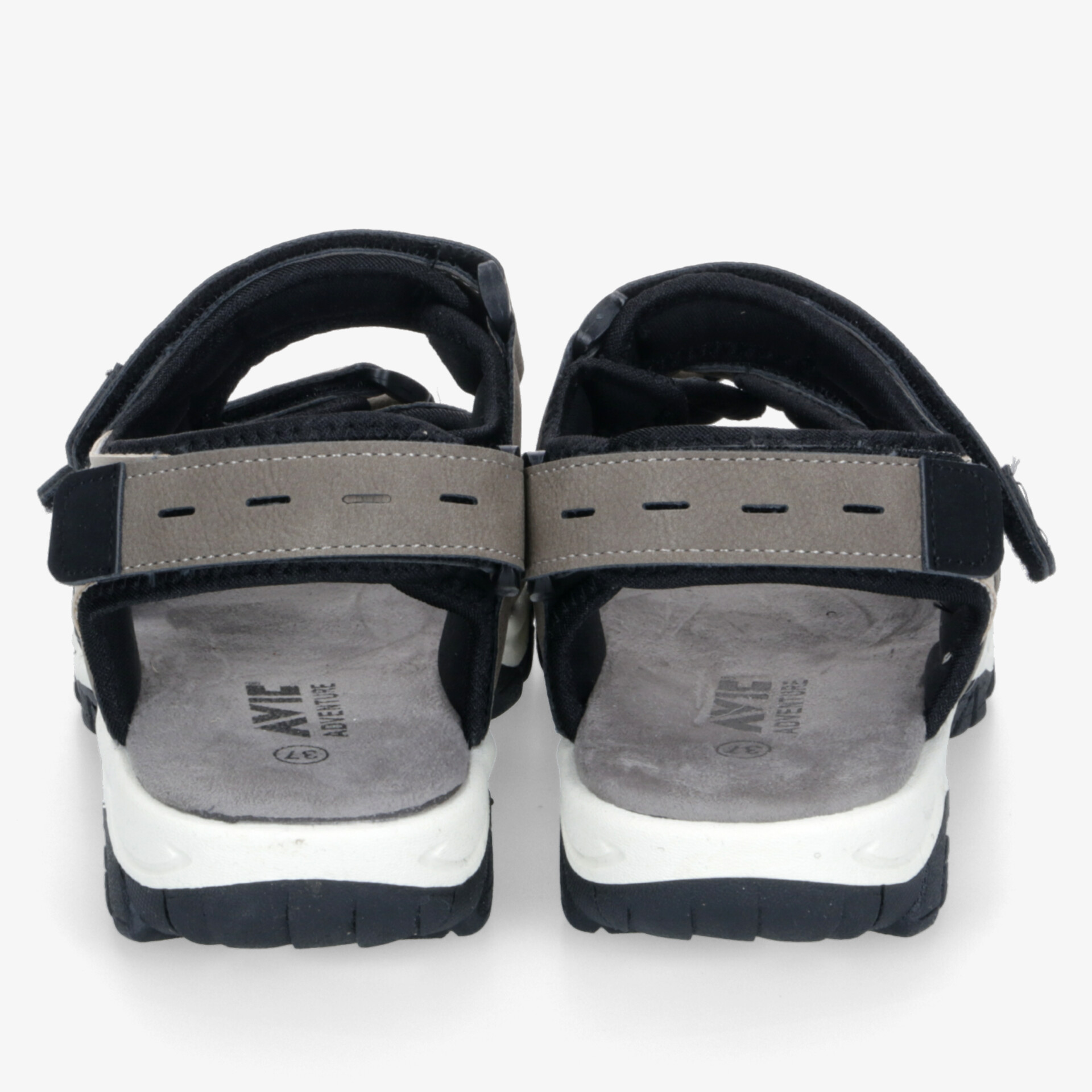 Rückansicht sportlicher Sandalen mit verstellbaren Riemen und rutschfester robuster Sohle in Schwarz-Weiß