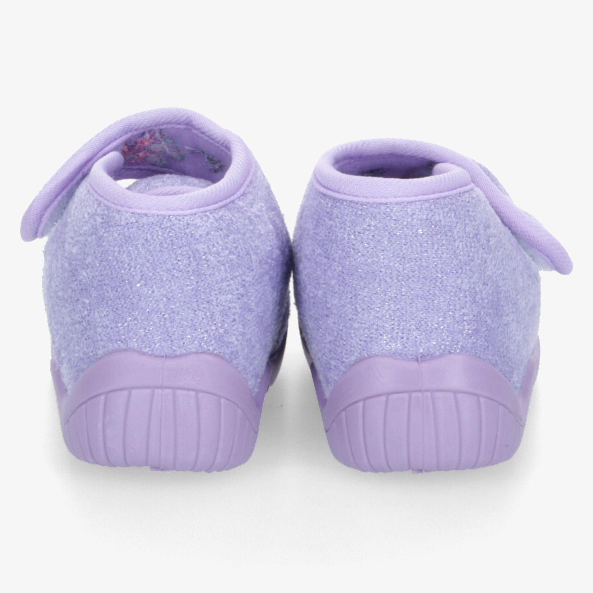 Bequeme lila Hausschuhe mit gepolsterter Sohle und flexiblem Klettverschluss, Rückansicht