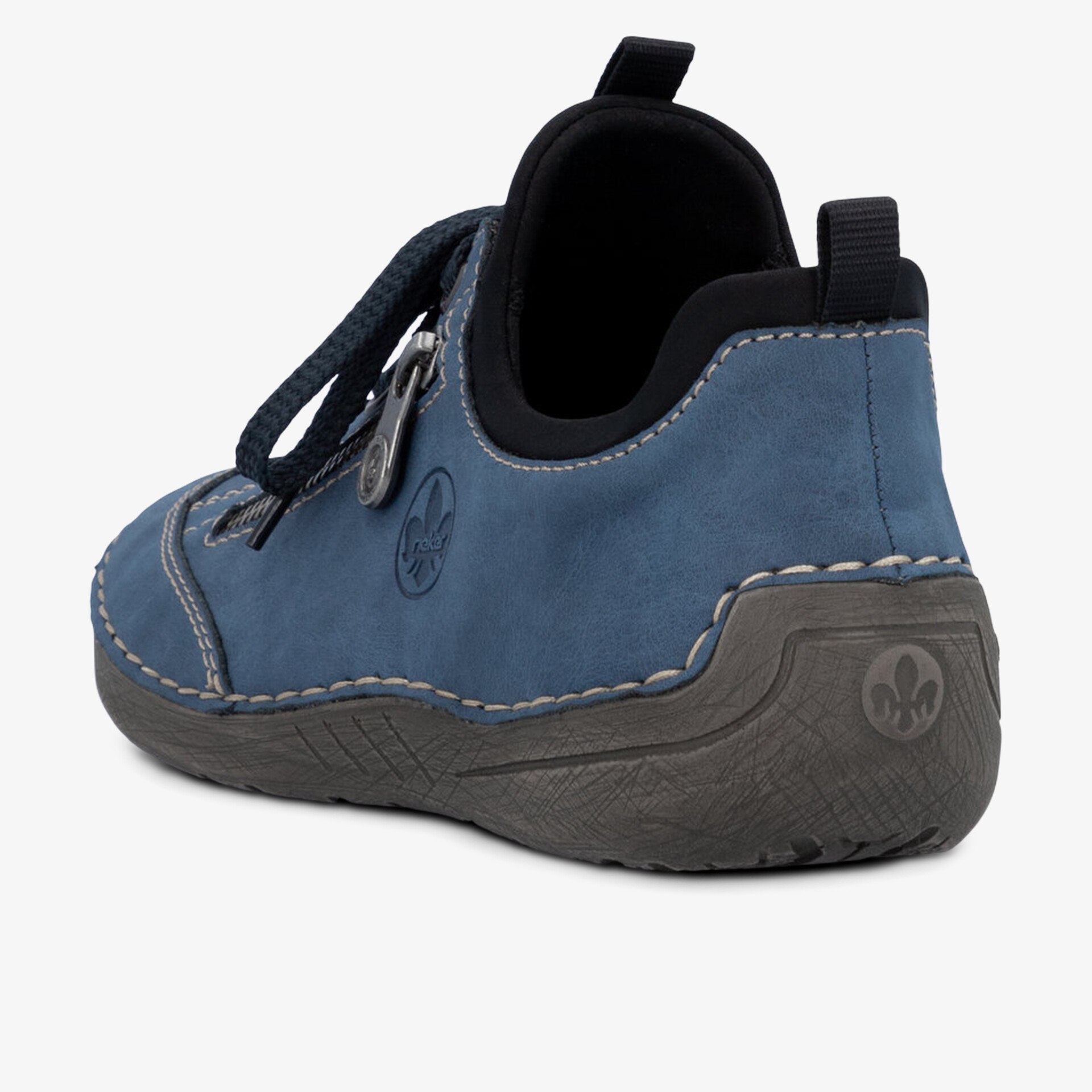 Bequemer Schuh seitlich mit flexiblem Einstieg und rutschfester Sohle für ganztägigen Komfort