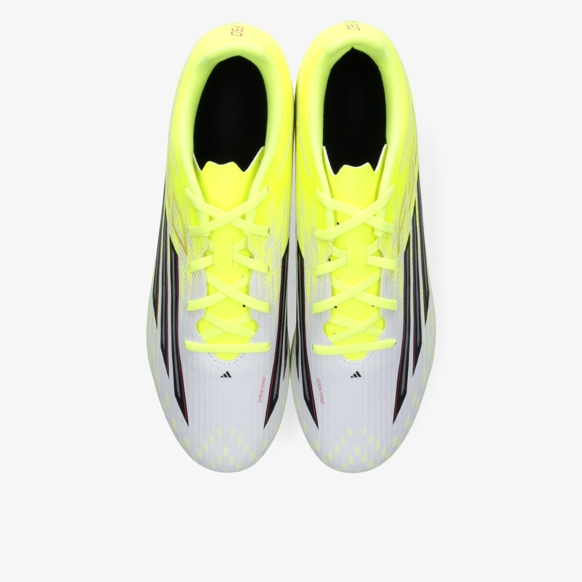 Leichte Sportschuhe mit neonfarbenen Schnürsenkeln und atmungsaktivem Obermaterial in Top-Down-Ansicht