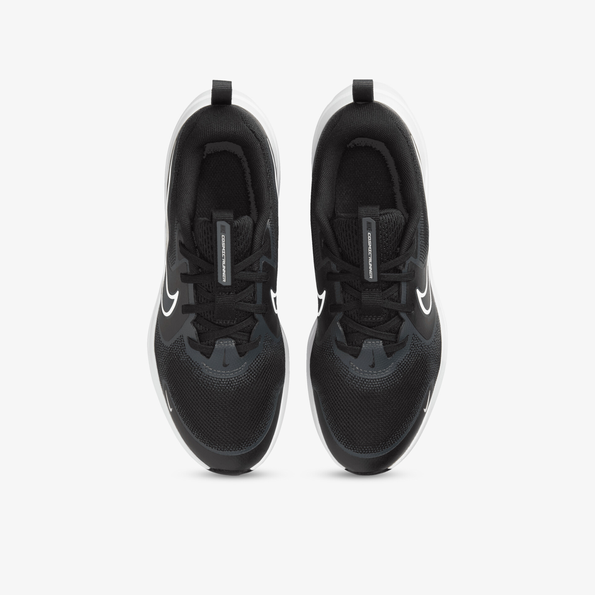 Schwarze sportliche Sneaker als Paar in Draufsicht mit gepolsterter Innensohle und rutschfester Sohle