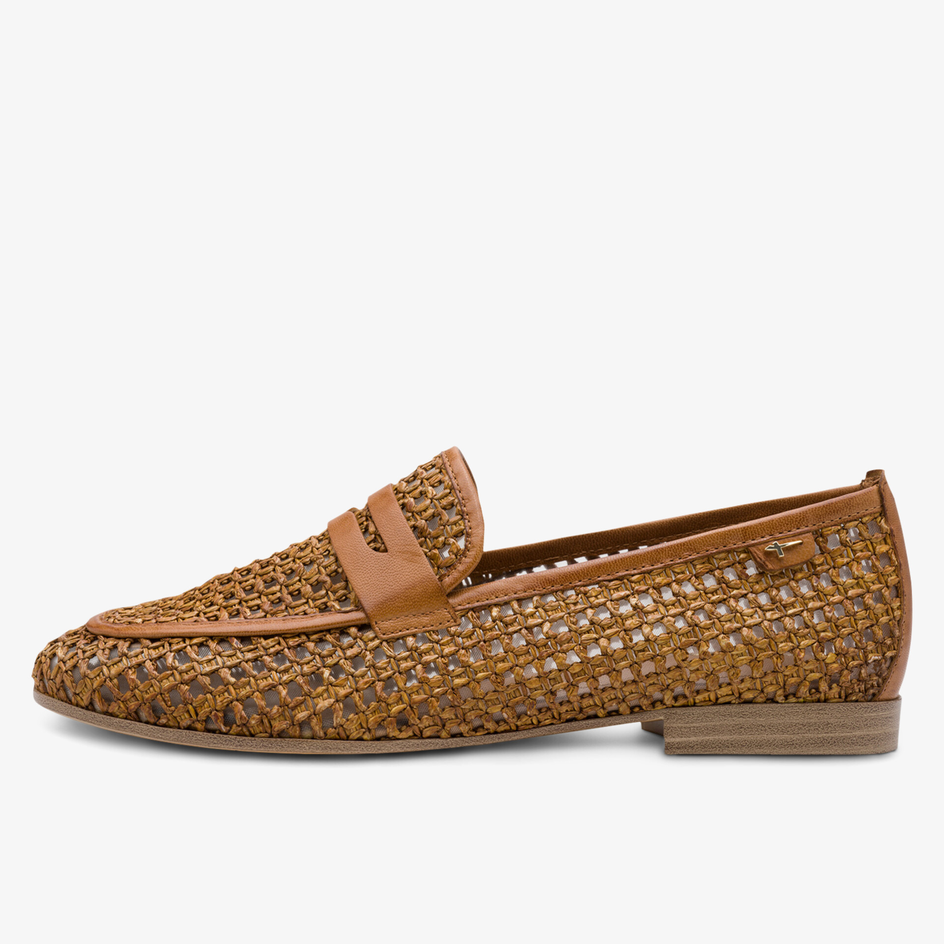 Bequemer brauner geflochtener Slip-On Schuh mit flacher Sohle für entspannten Alltag