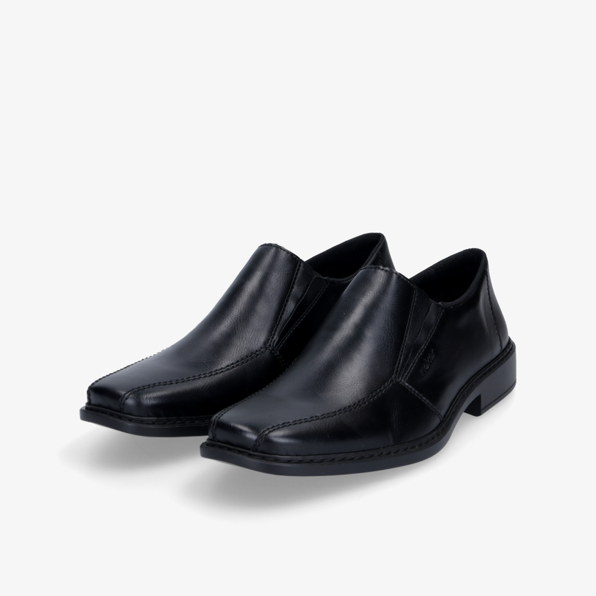 Elegante schwarze Leder-Slipper mit komfortabler Passform und robuster Sohle für vielseitigen Gebrauch