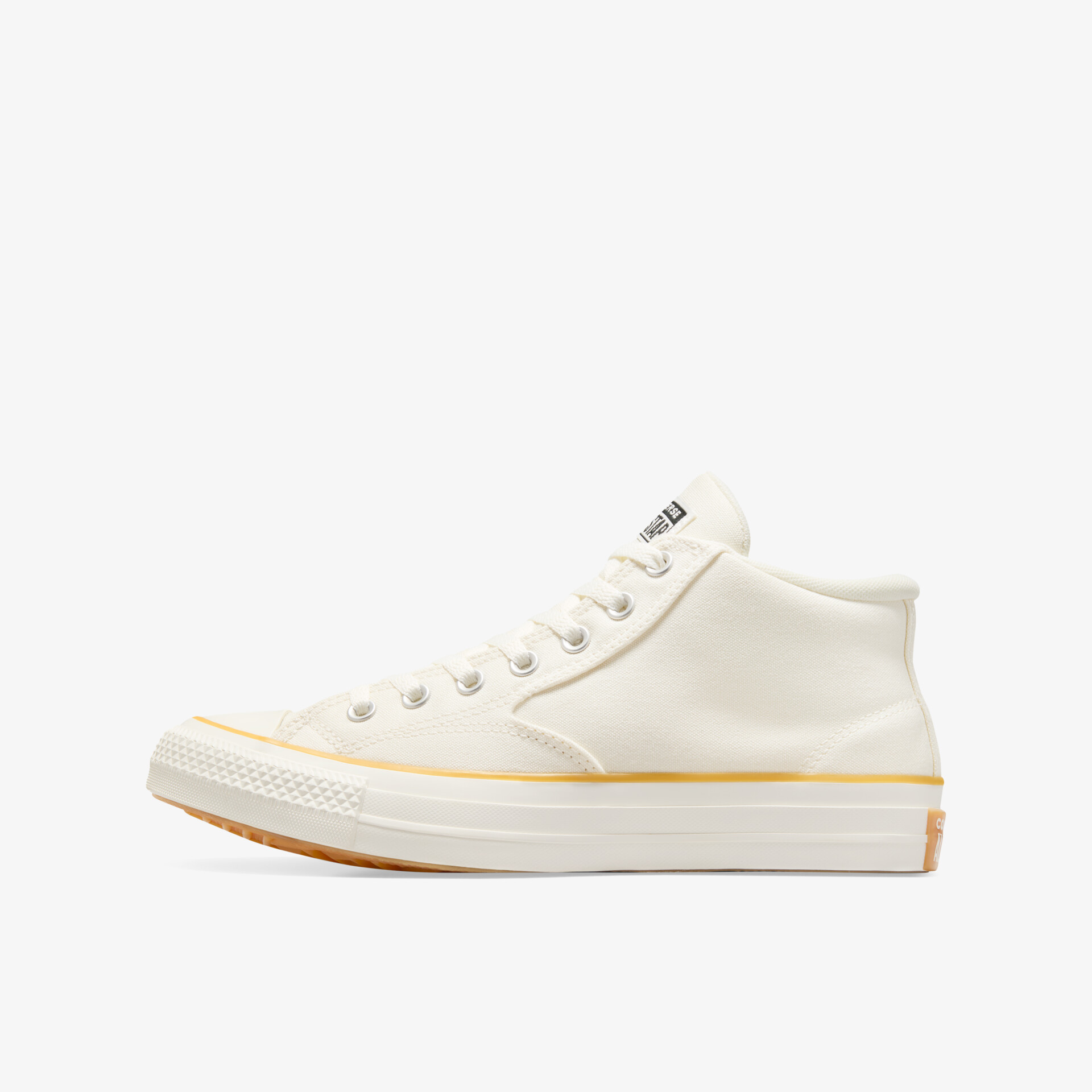 Weißer High-Top Sneaker in seitlicher Ansicht mit leichter, robuster Sohle und klassischem Design