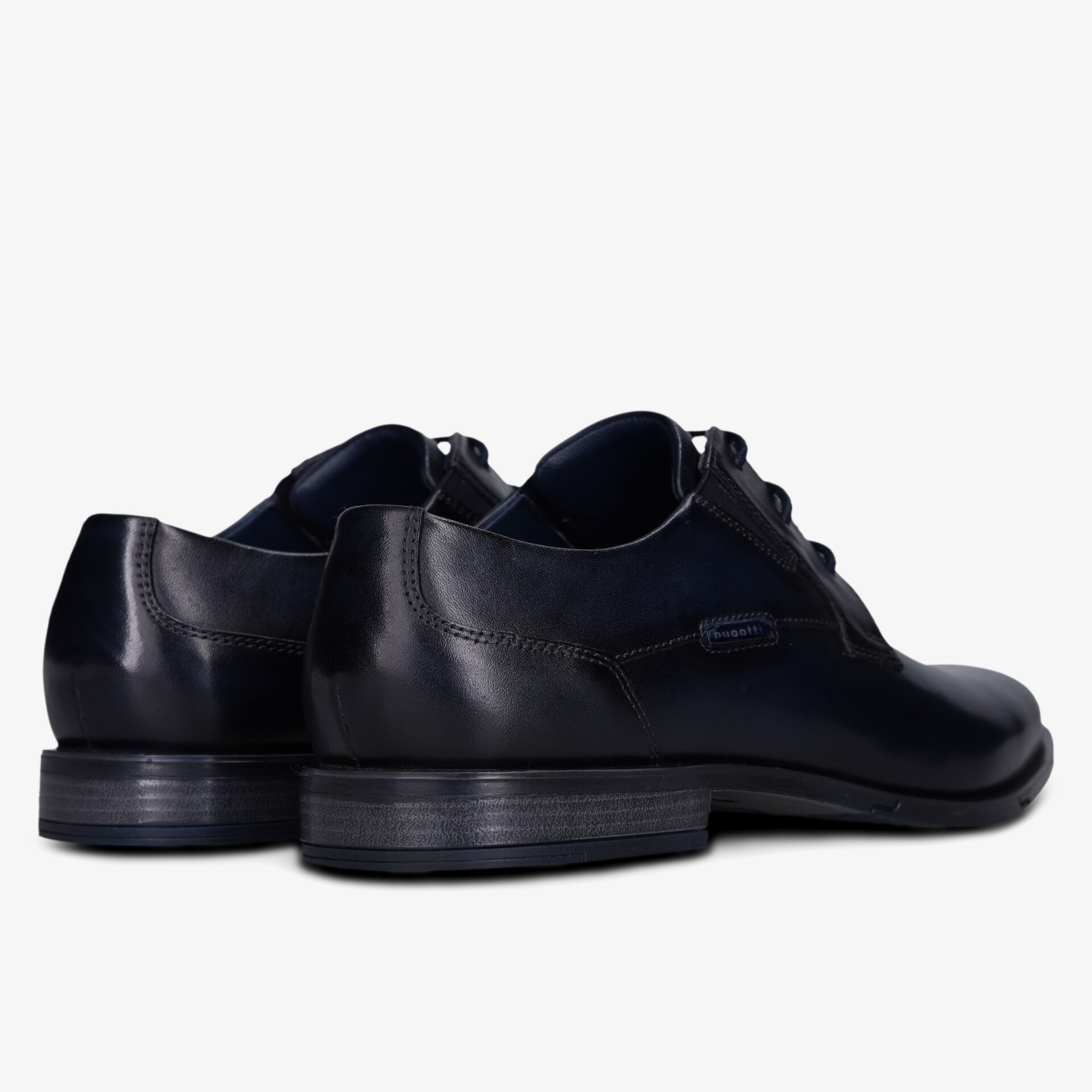 Elegante schwarze Lederschuhe mit klassischer Schnürung und bequemer Passform für stilvollen tragkomfort